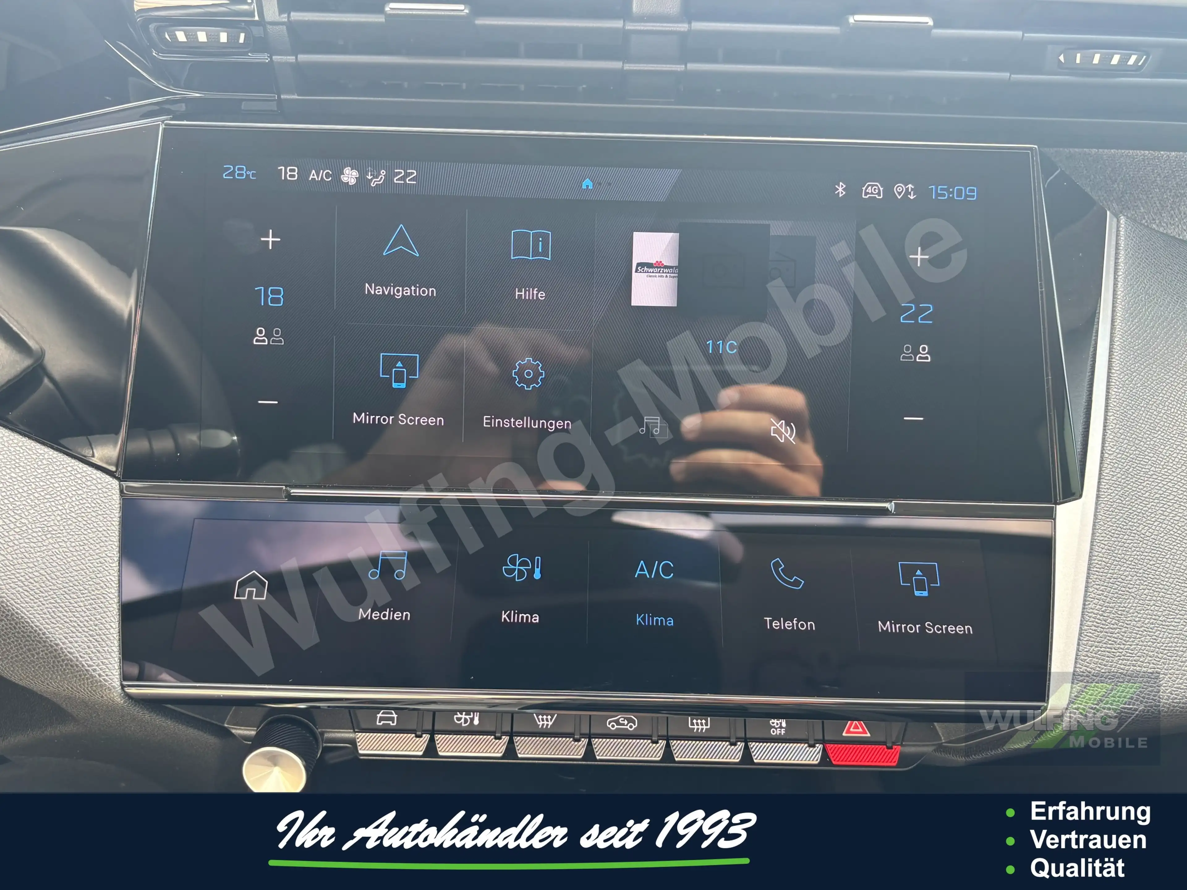 Peugeot 408 Hybrid 145 e-DCS6 Allure ACC CAM NAVI LED — photo 15