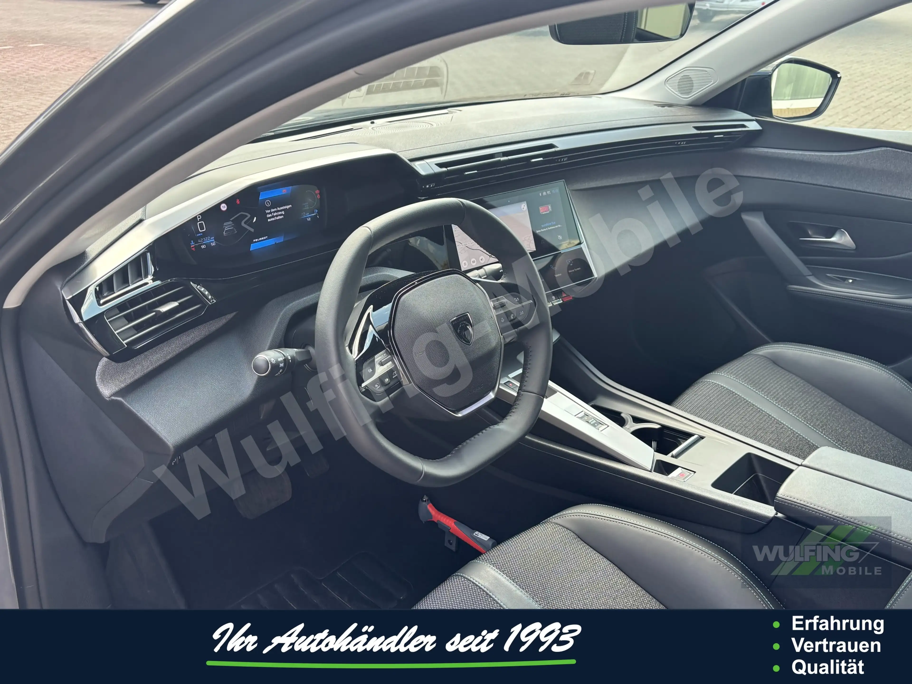 Peugeot 408 Hybrid 145 e-DCS6 Allure ACC CAM NAVI LED — photo 4