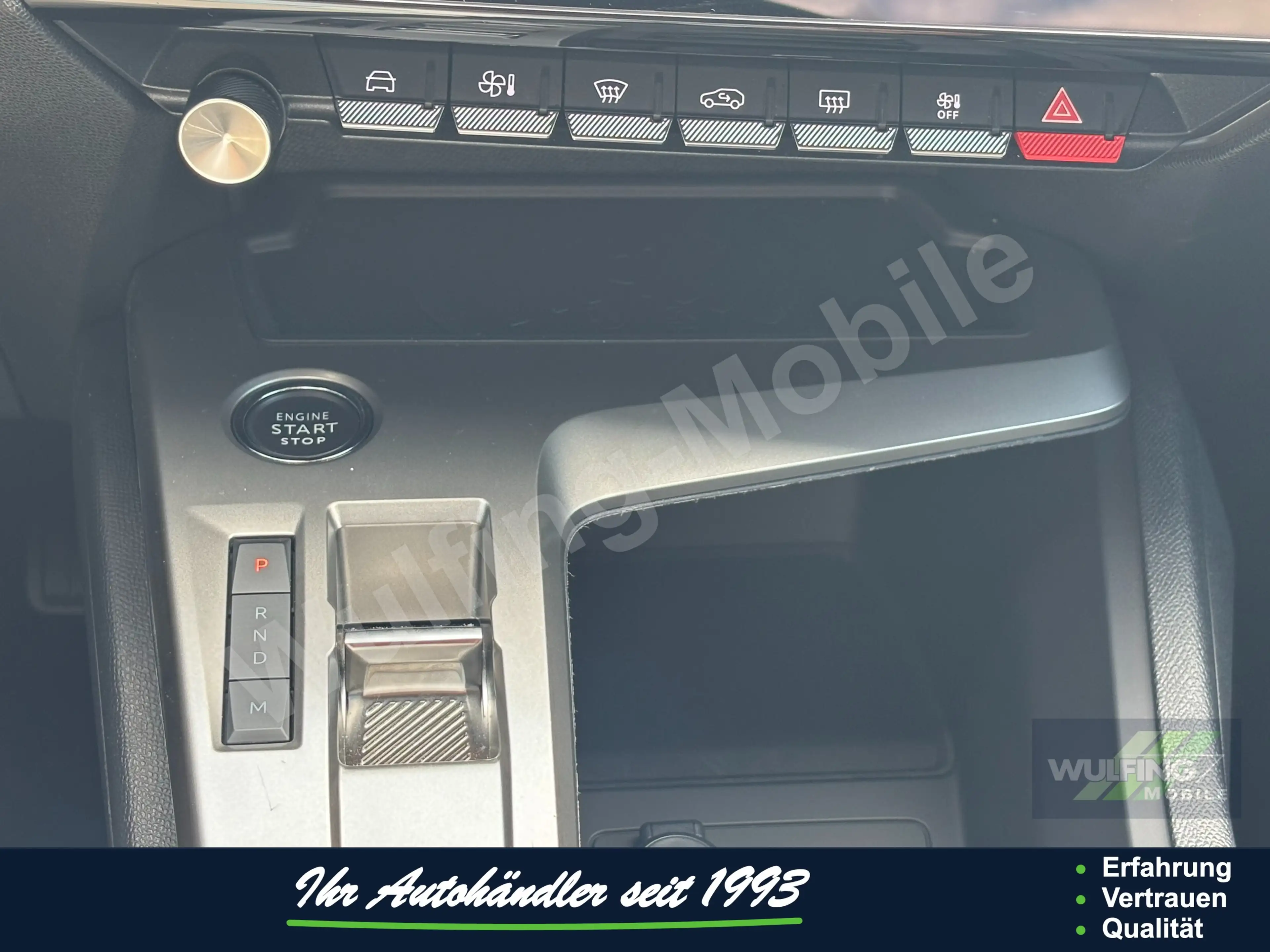 Peugeot 408 Hybrid 145 e-DCS6 Allure ACC CAM NAVI LED — photo 11