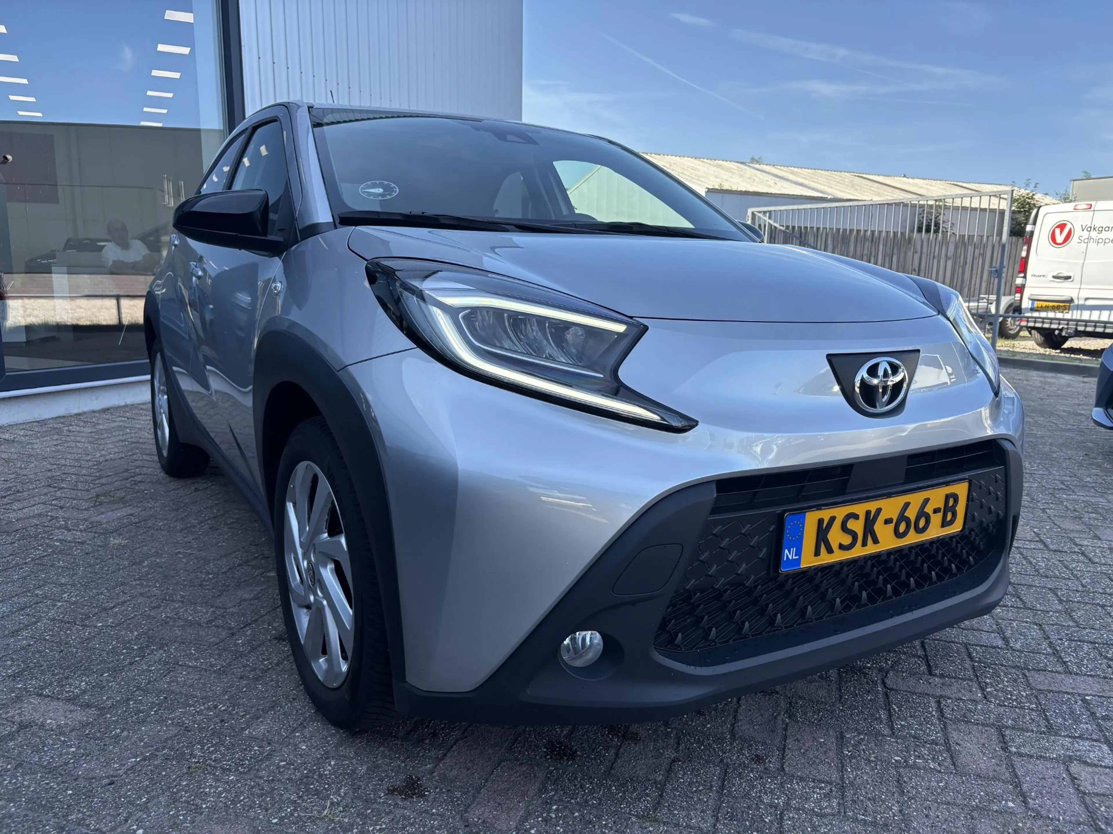 Toyota Aygo X 1.0 VVT-i MT first — photo 6