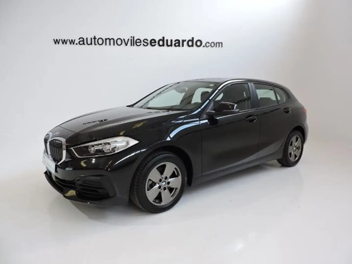 BMW 116 116dA Advantage Negro - 1