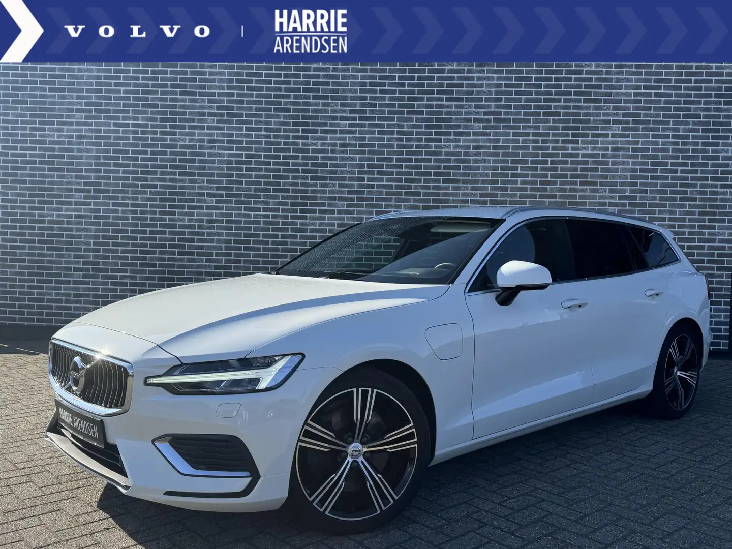Volvo V60 2.0 T8 Recharge AWD Inscription | Geventileerde st Wit - 1