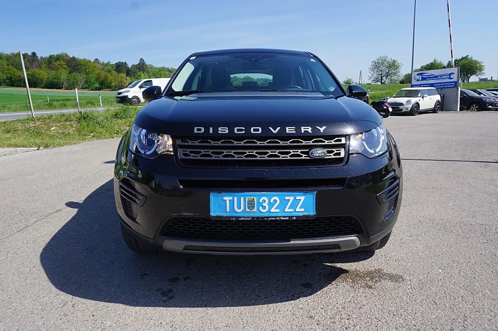 Land Rover Discovery Sport D150 4WD Aut. Schwarz - 2