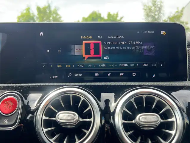 Mercedes-Benz Cla view 8