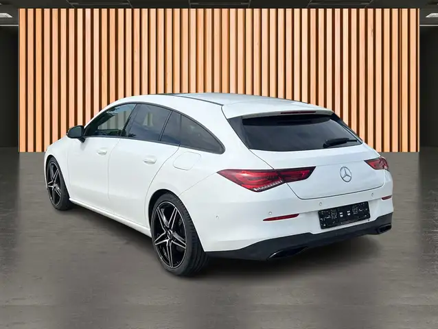 Mercedes-Benz Cla view 11