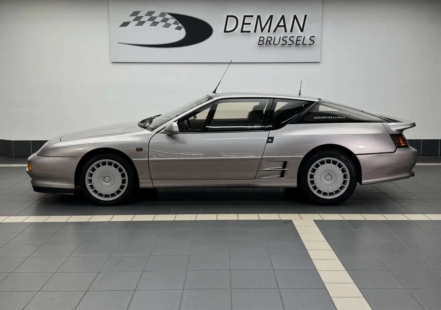 Alpine A610 Turbo * V6 * restaurée il y a peu Béžová - 2