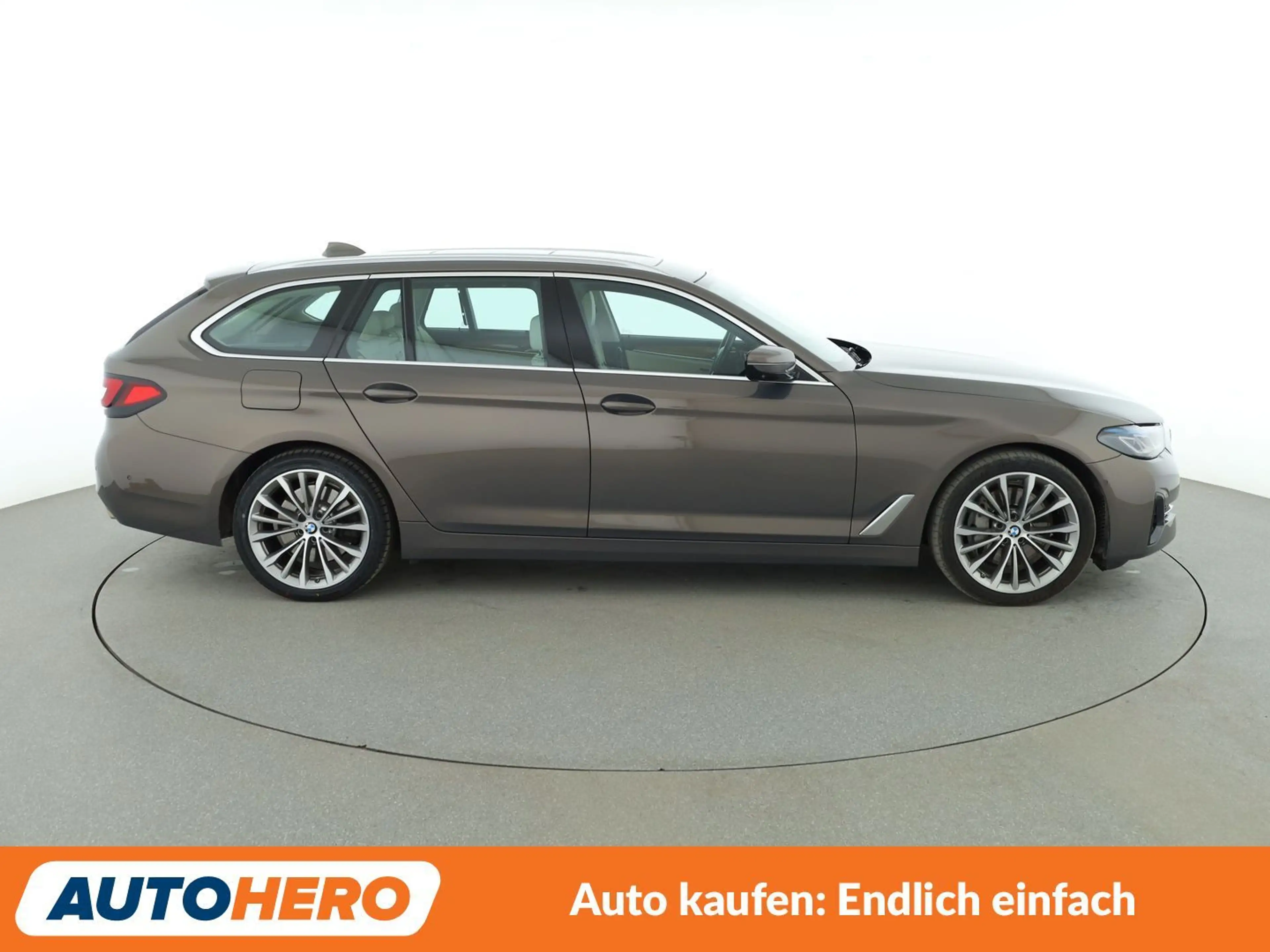 BMW 540 540d xDrive Aut.*NAVI*HEAD-UP*LASER*ACC*360°*PDC* — photo 7