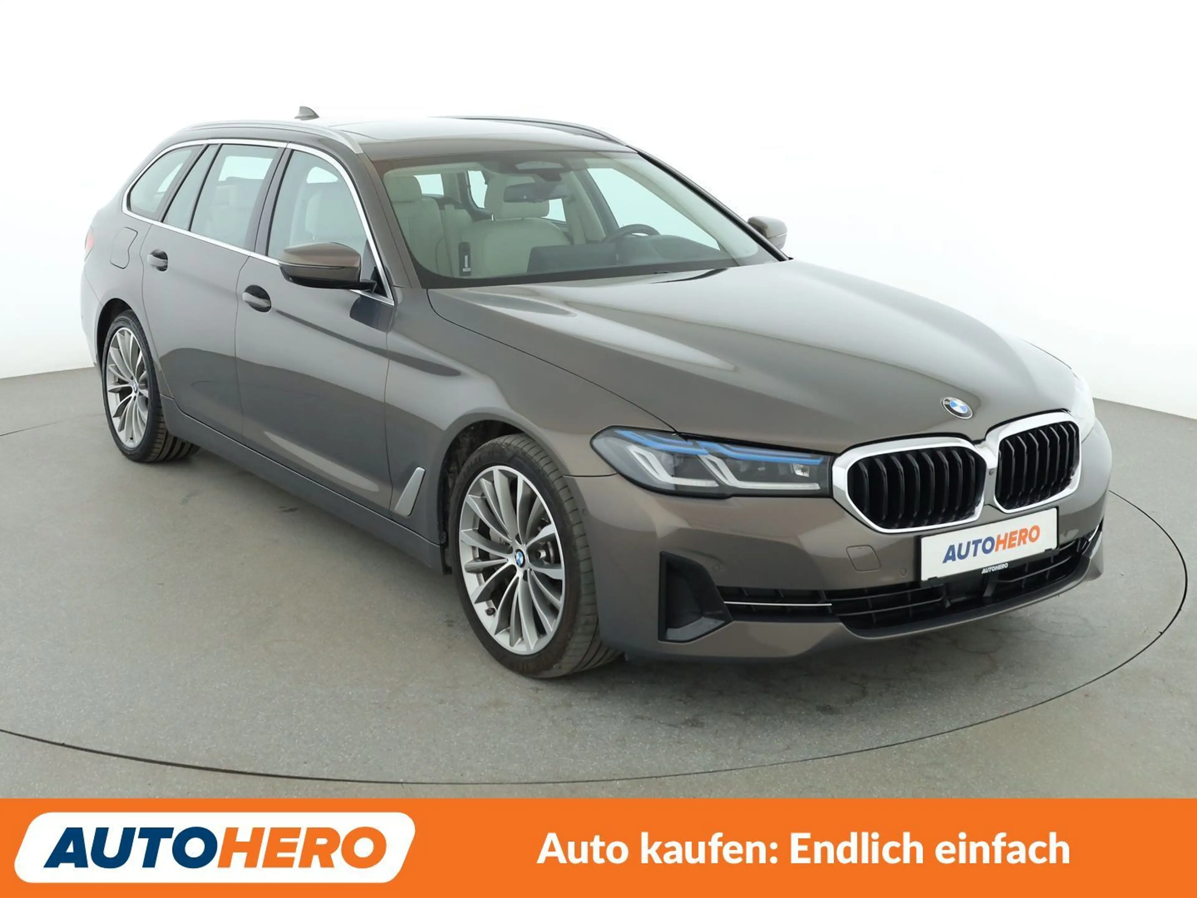 BMW 540 540d xDrive Aut.*NAVI*HEAD-UP*LASER*ACC*360°*PDC* — photo 8