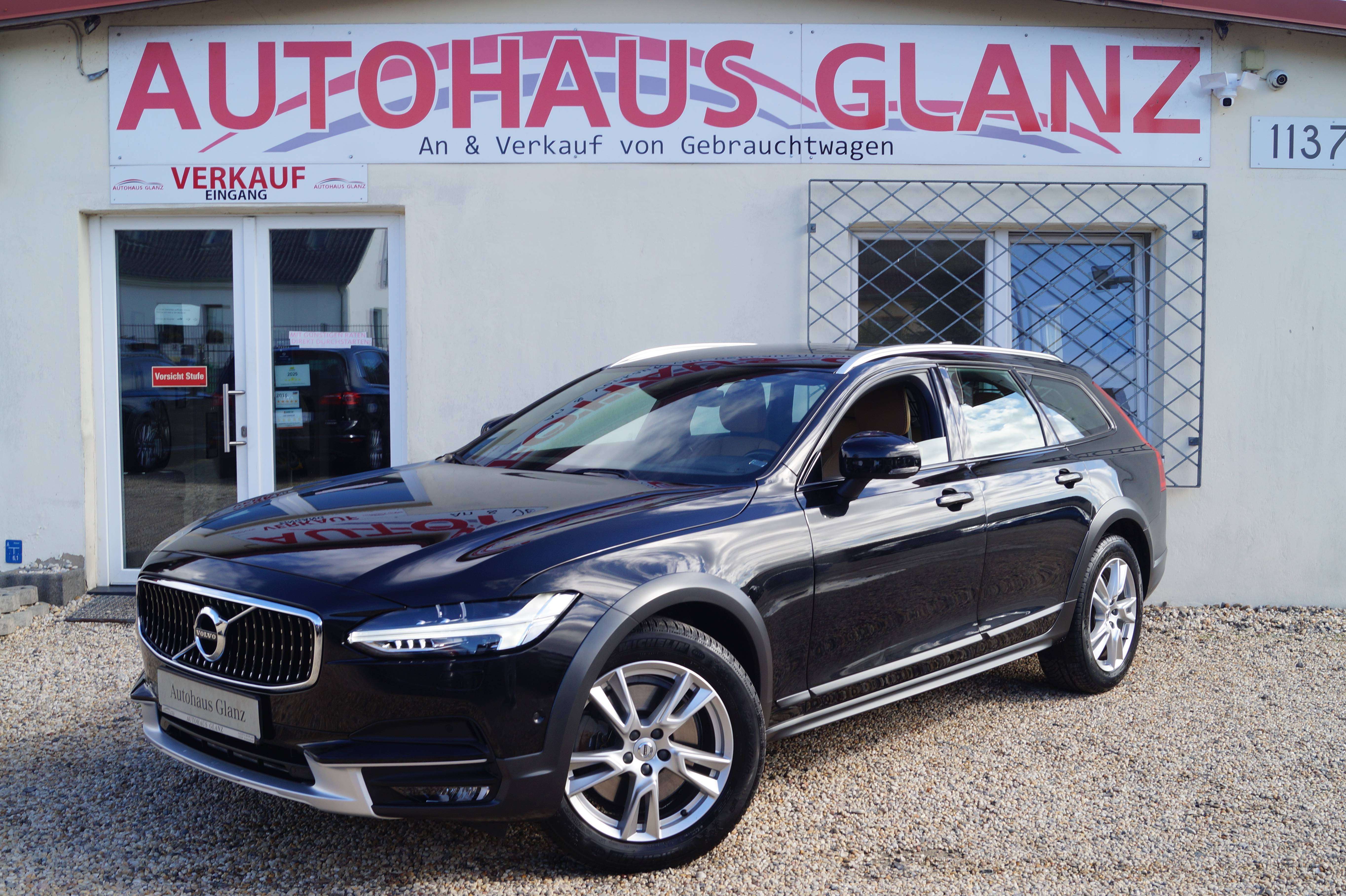 2017 Volvo V90