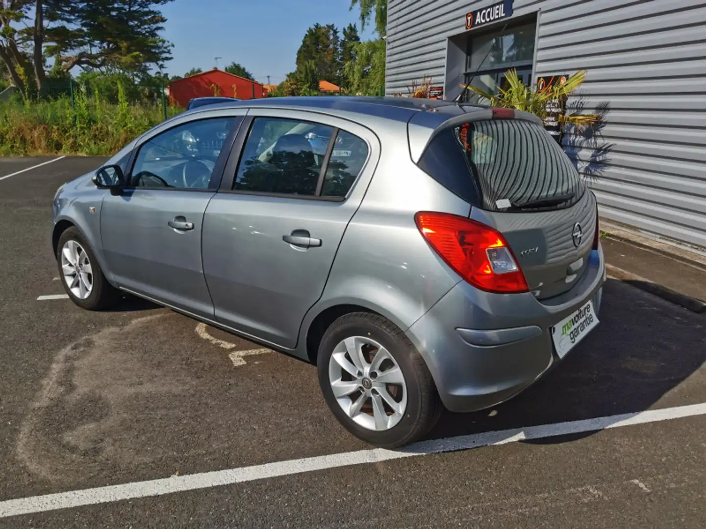 Opel Corsa 1.2 TWINPORT 85CH COOL LINE 5P Gris - 2