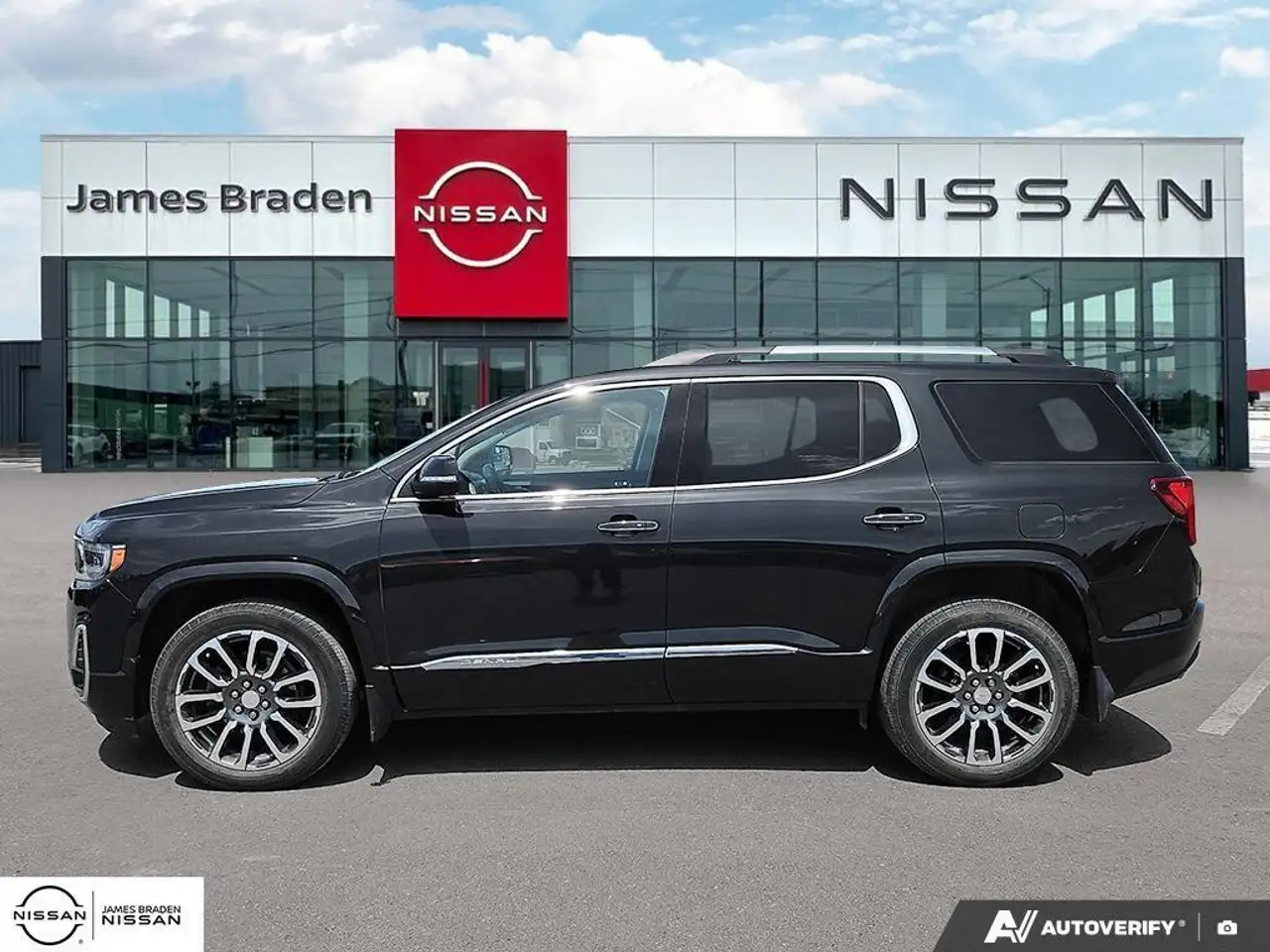 GMC Acadia снимка GMC Acadia