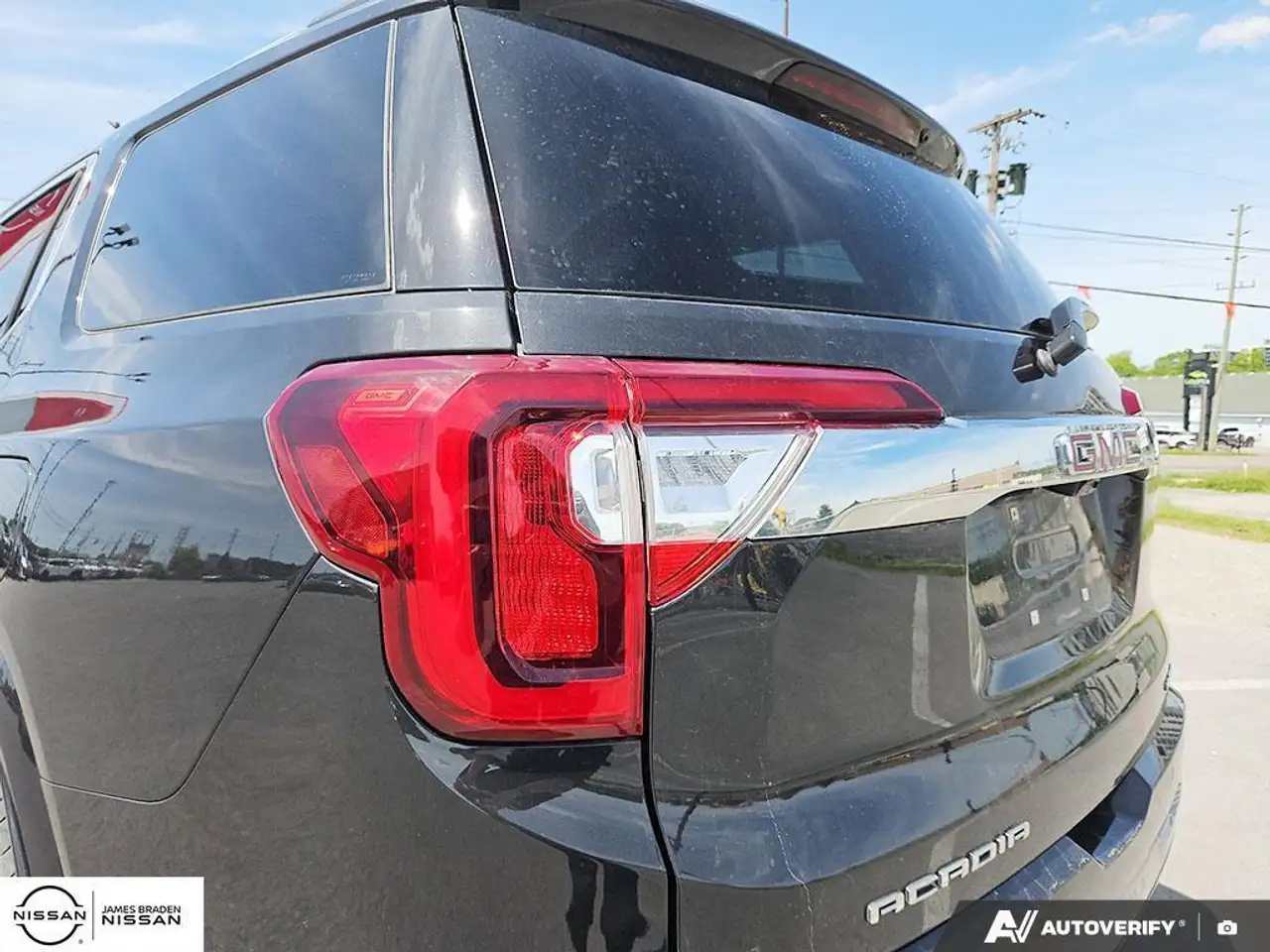 GMC Acadia снимка GMC Acadia