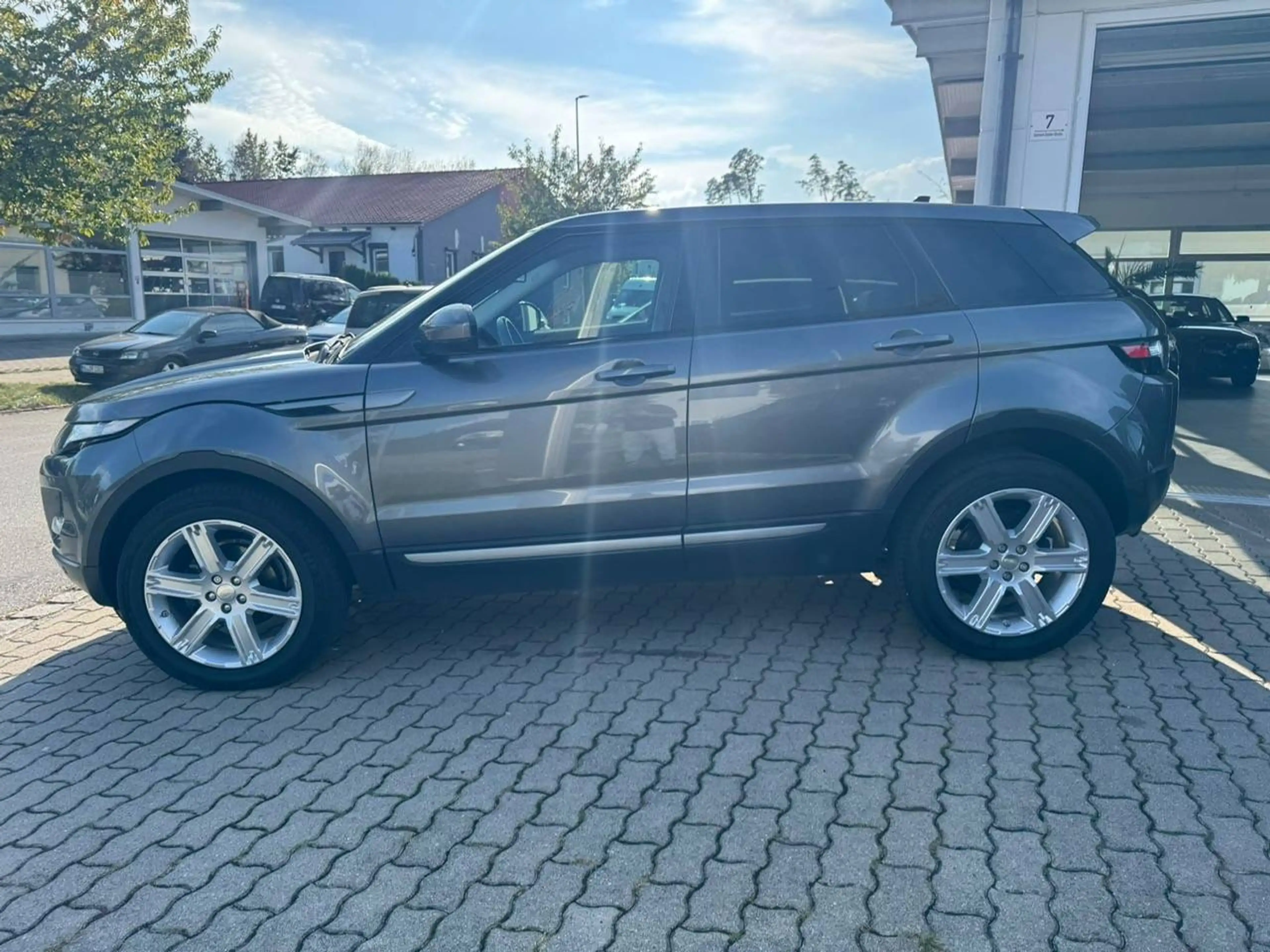 Land Rover Range Rover Evoque Pure - 1. Hand -