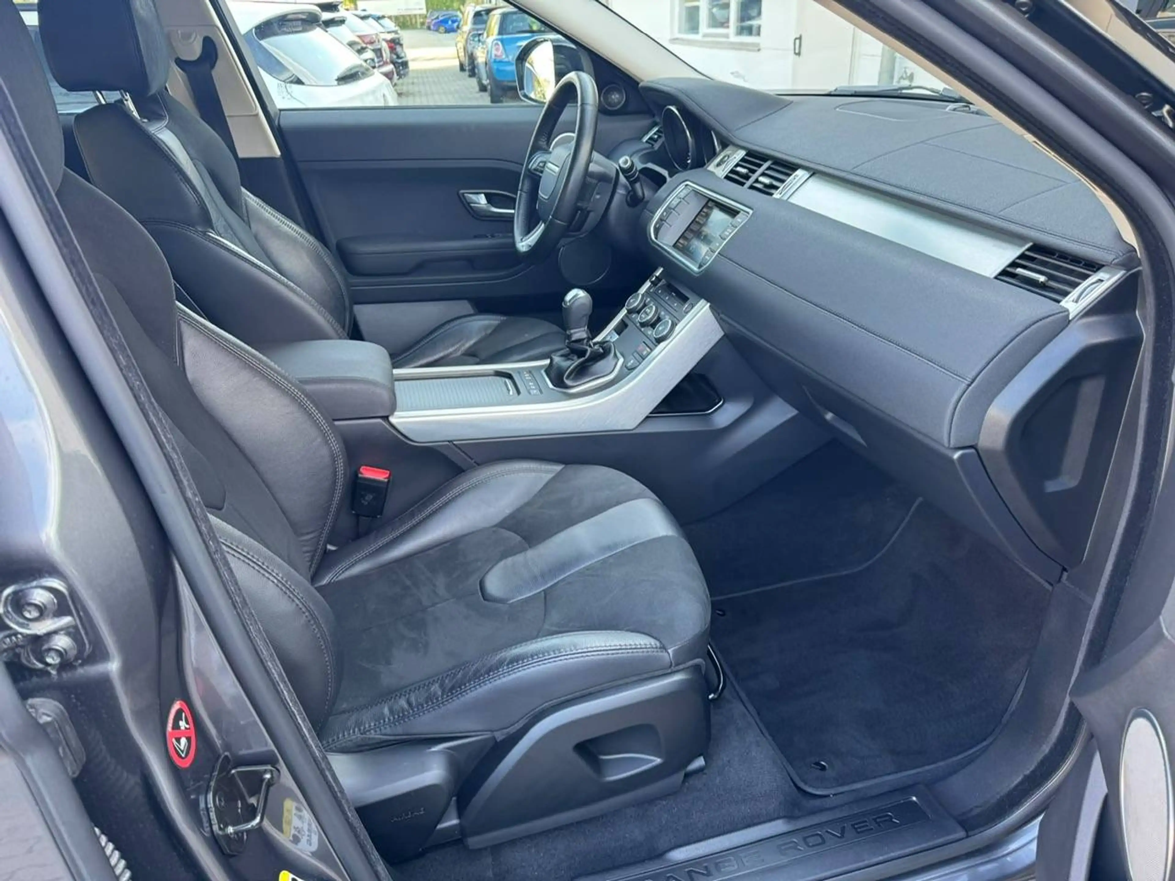 Land Rover Range Rover Evoque Pure - 1. Hand - — photo 11