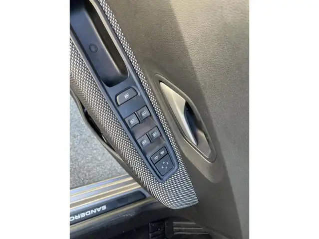 Dacia Sandero view 8