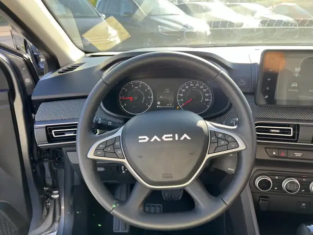 Dacia Sandero view 10