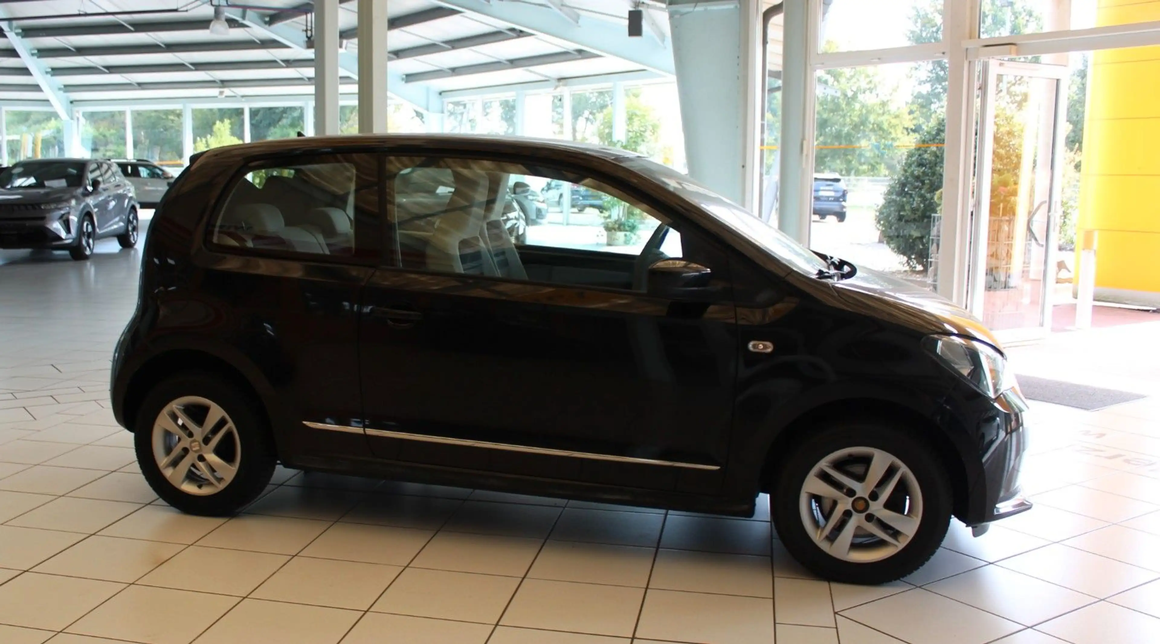 SEAT Mii Style Salsa — photo 6