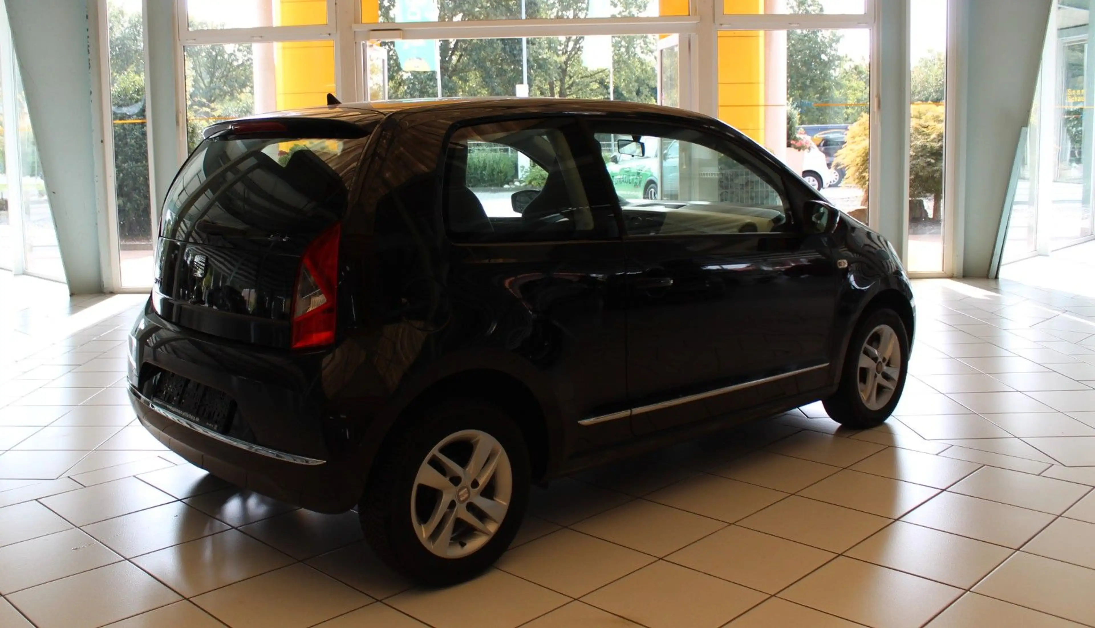 SEAT Mii Style Salsa — photo 7