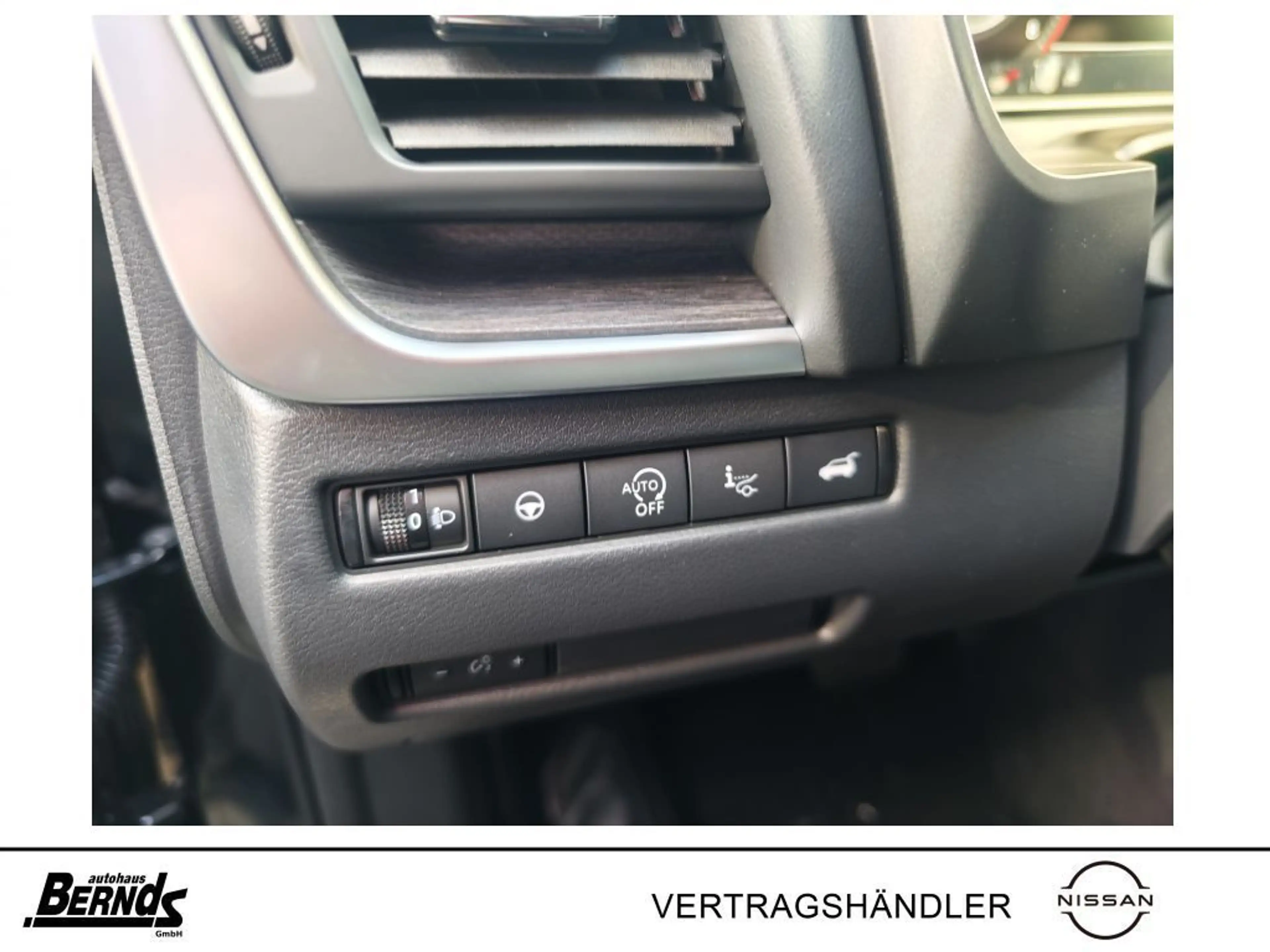 Nissan Qashqai MHEV Xtronic Tekna BOSE PGD HUD — photo 17