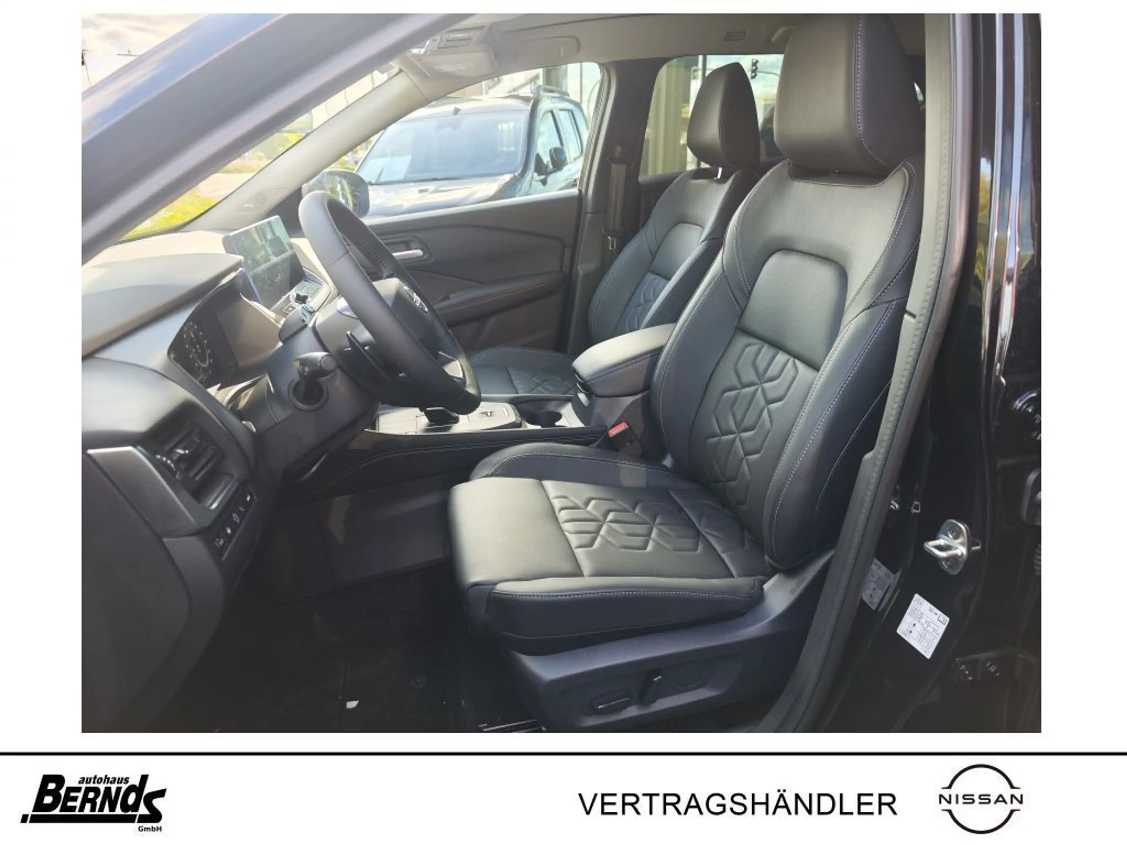 Nissan Qashqai MHEV Xtronic Tekna BOSE PGD HUD — photo 9
