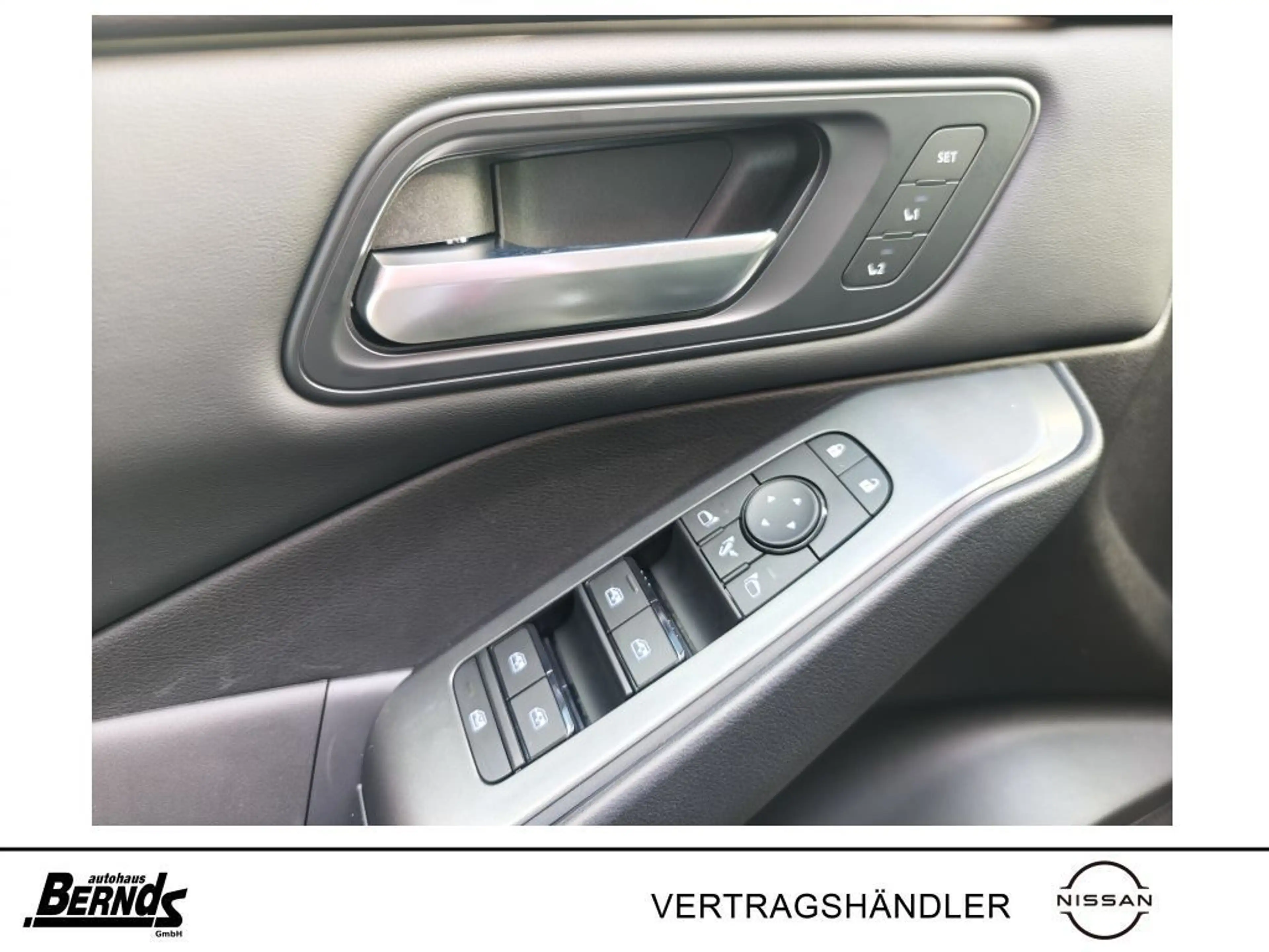 Nissan Qashqai MHEV Xtronic Tekna BOSE PGD HUD — photo 18