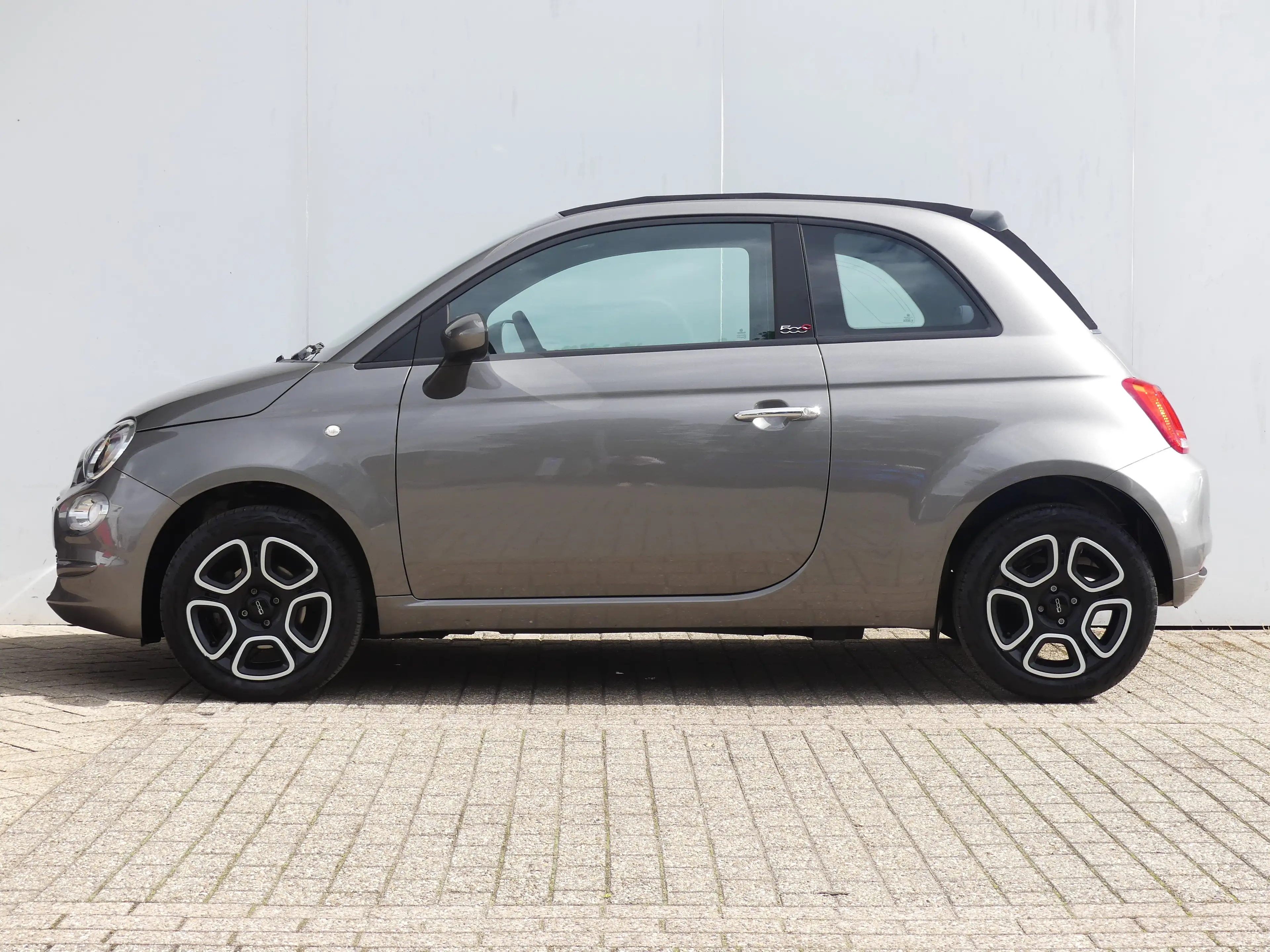Fiat 500C 1.0 Hybrid Club | ELEKTRISCH SCHUIFDAK | PARKEERSE — photo 2