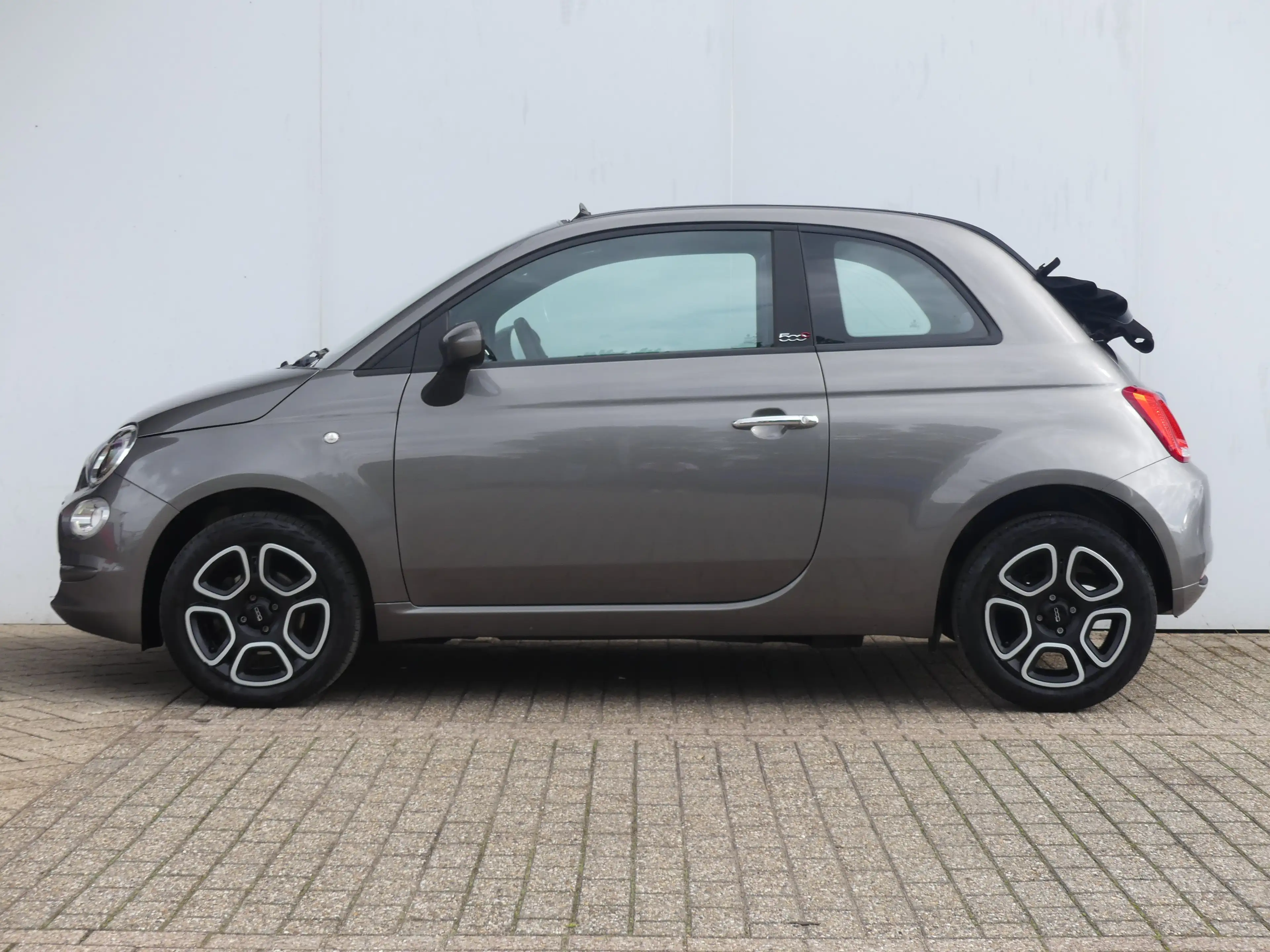 Fiat 500C 1.0 Hybrid Club | ELEKTRISCH SCHUIFDAK | PARKEERSE — photo 3