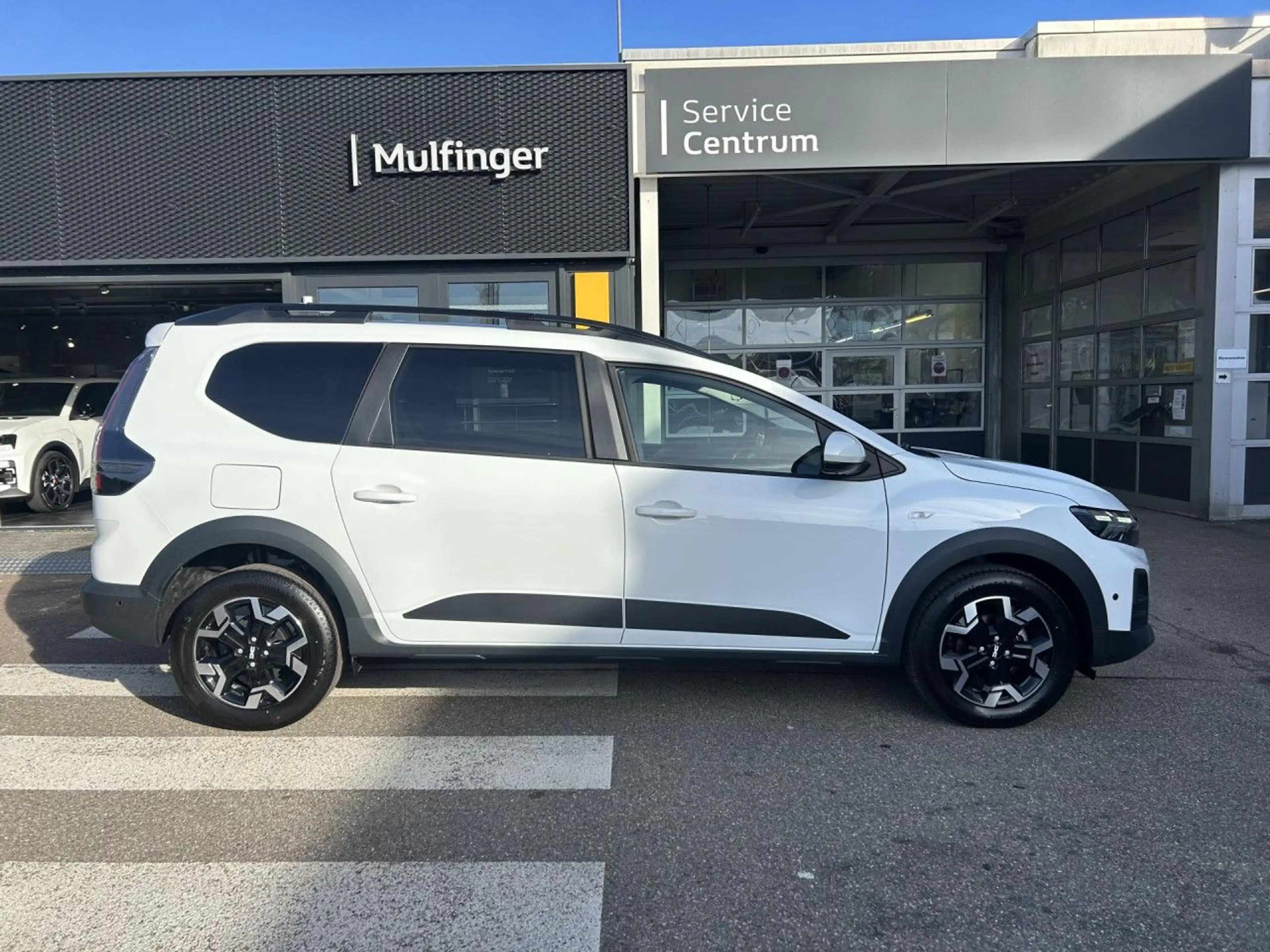 Dacia Jogger Journey TCe 110 KAMERA NAVI Bluetooth Klima — photo 4