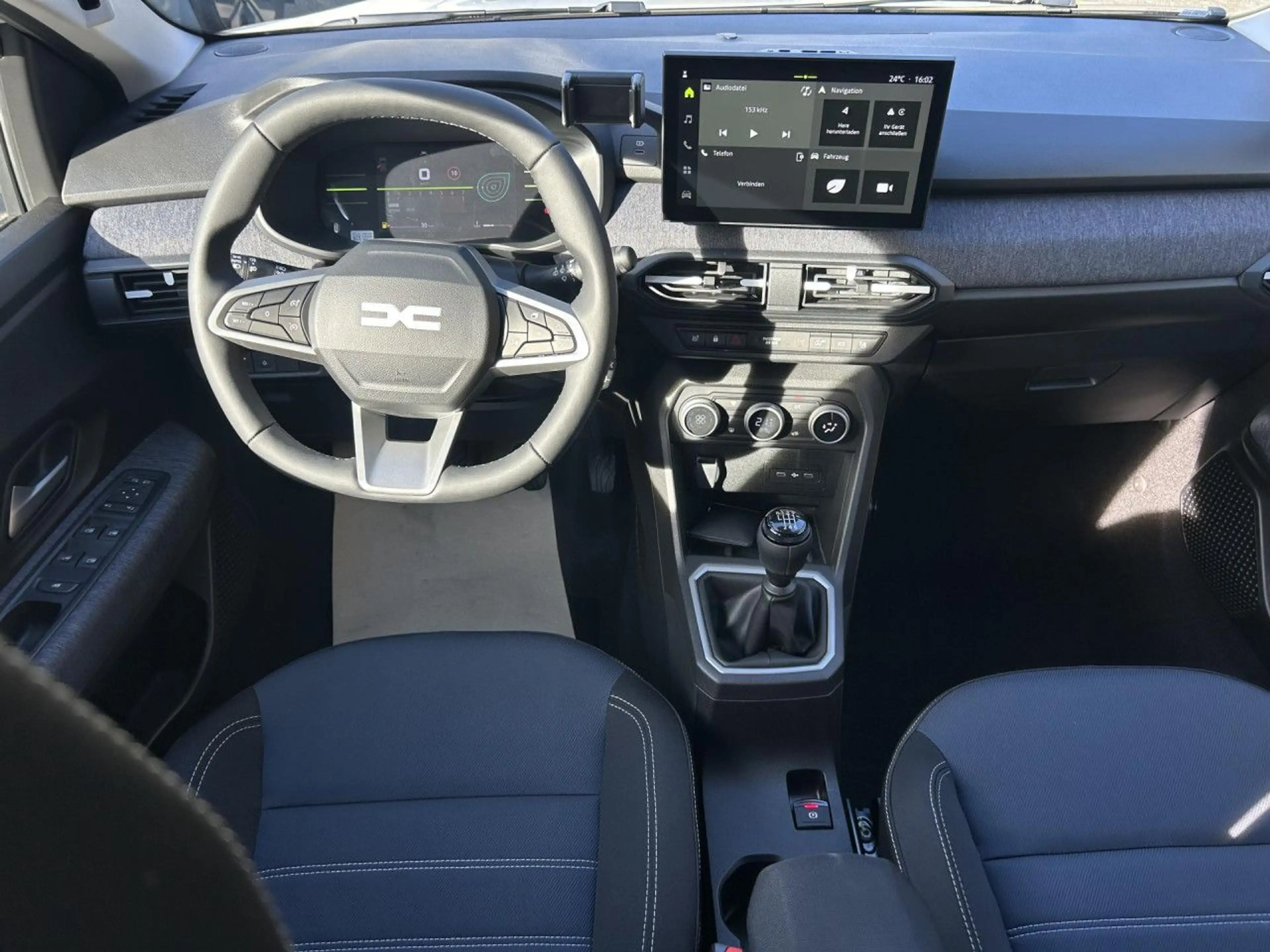Dacia Jogger Journey TCe 110 KAMERA NAVI Bluetooth Klima — photo 11