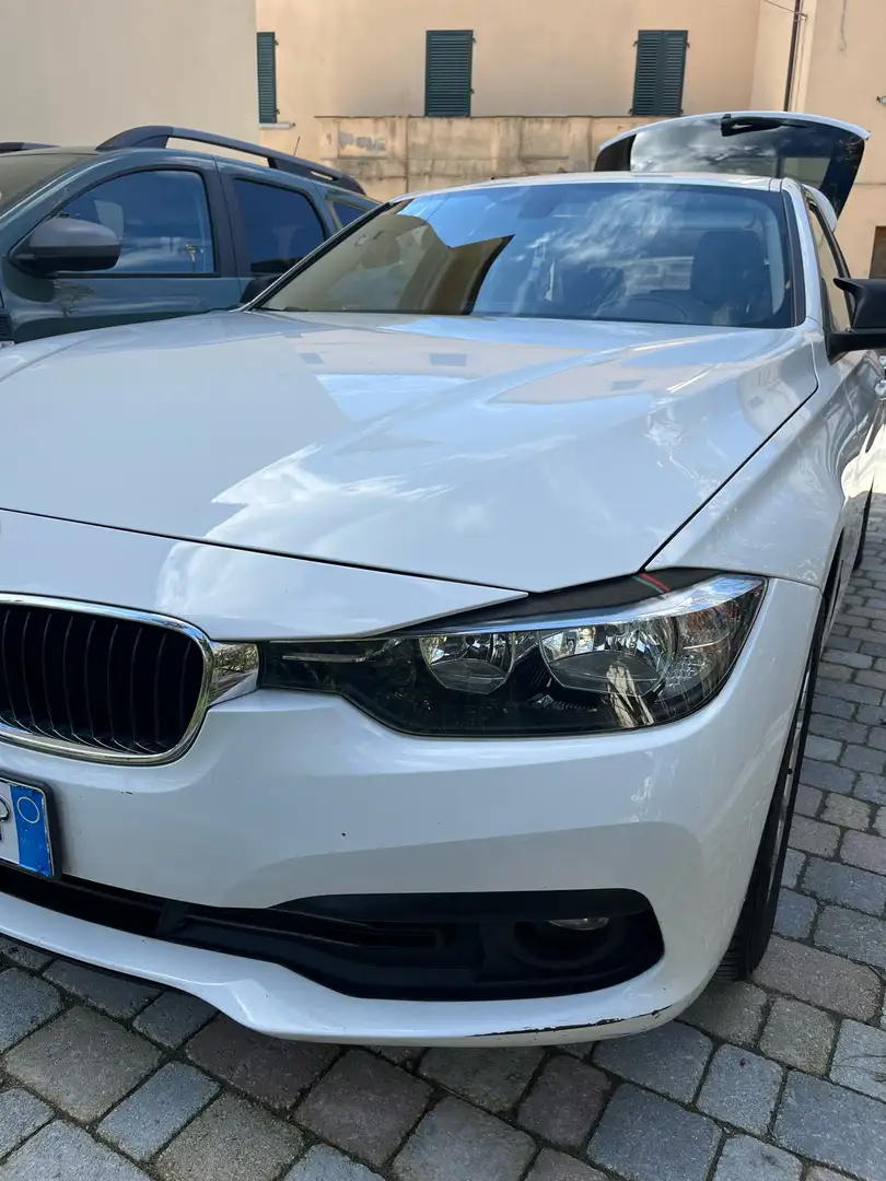 BMW 316 316d Touring Luxury bijela - 1