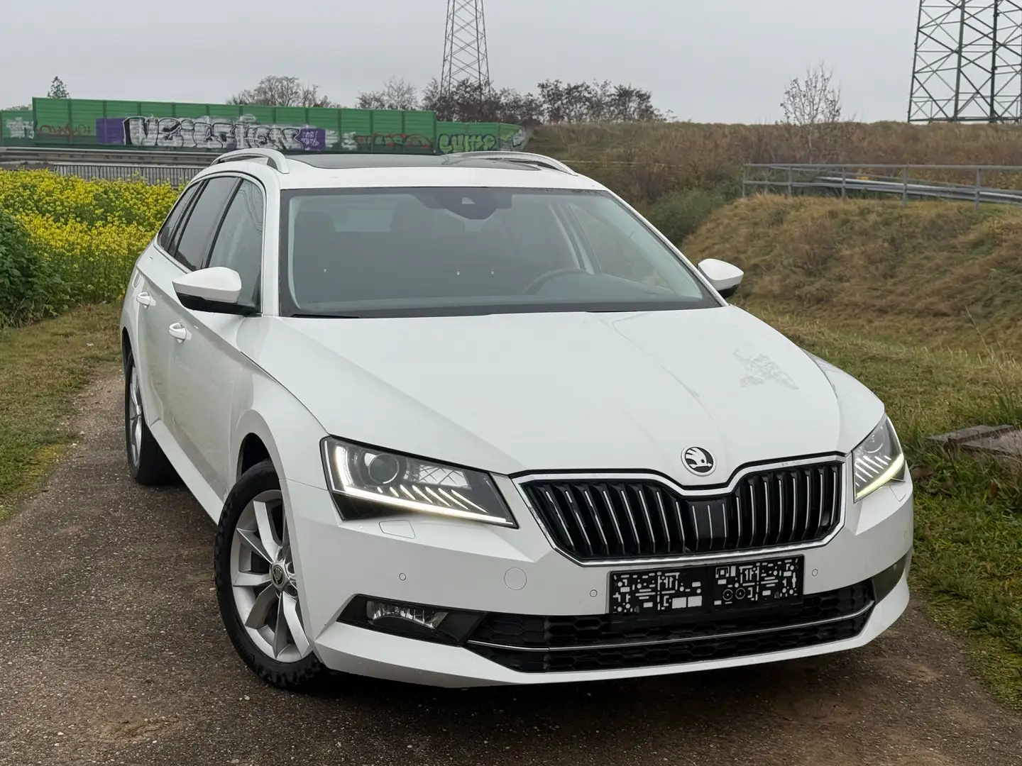Skoda Superb Style Weiß - 1