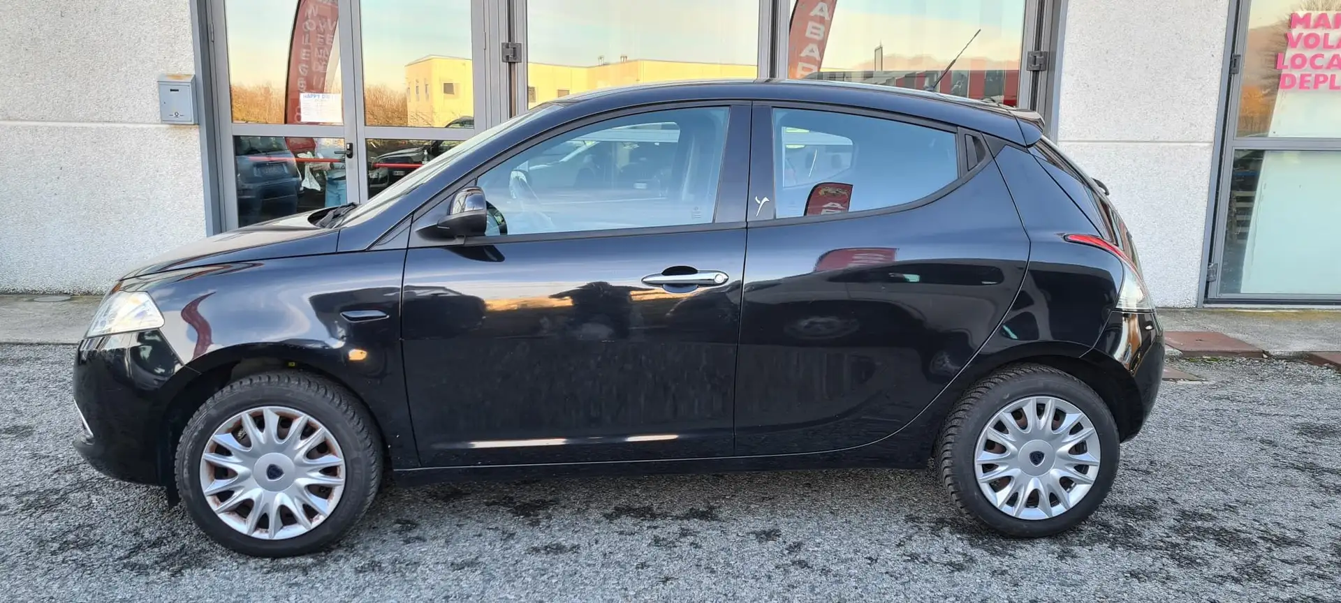 Lancia Ypsilon Ypsilon 1.2 8v Gold 69cv Nero - 2