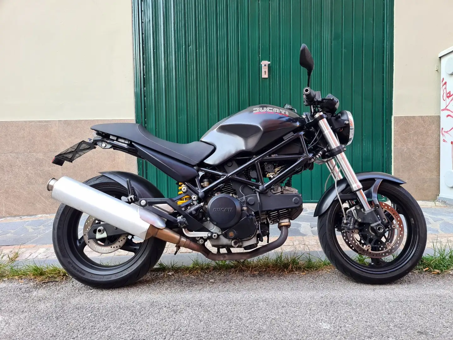 Ducati Monster 695 Чорний - 1