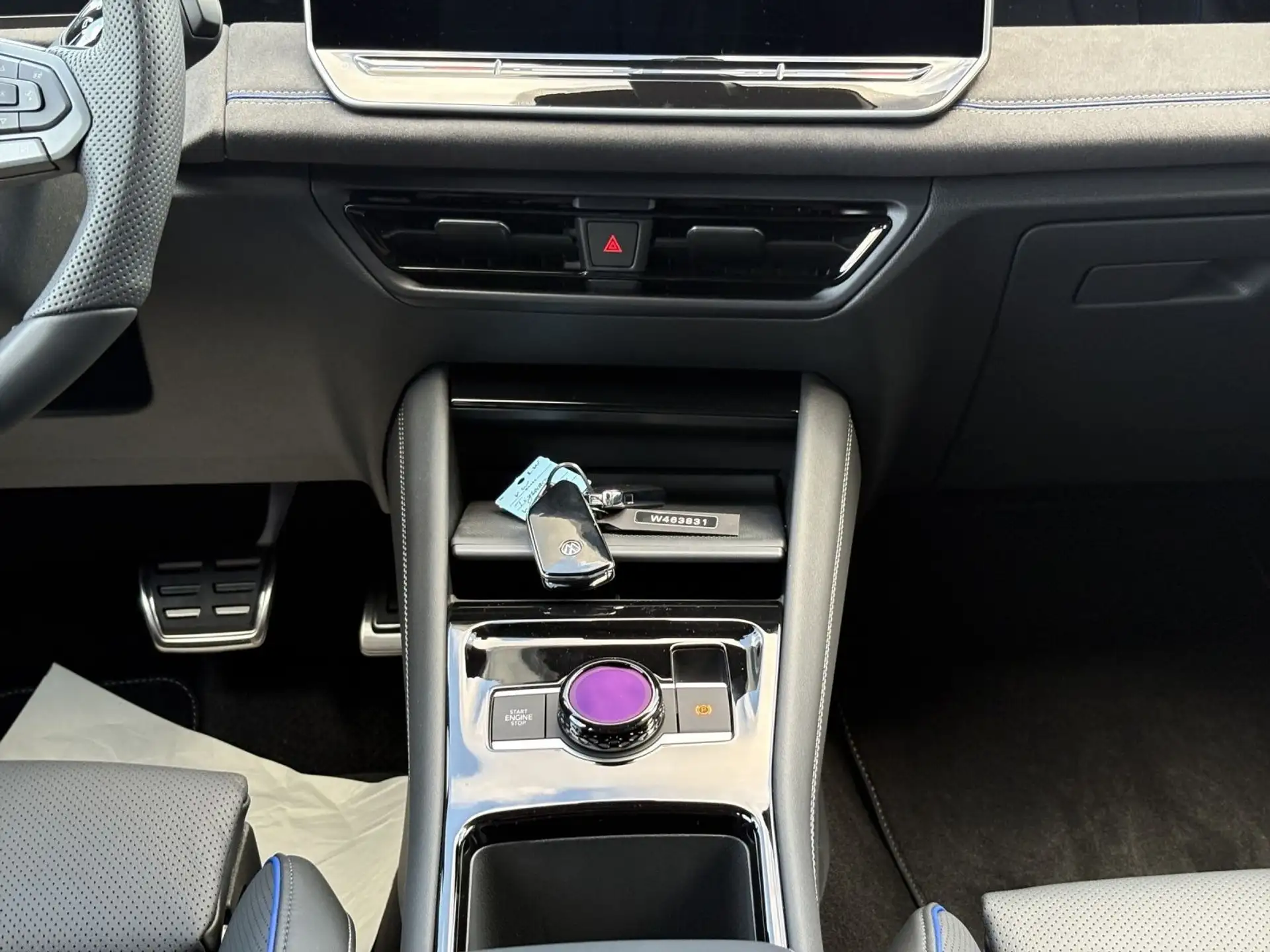 폭스바겐 Volkswagen Tiguan 1.5 eHybrid 2026 흰색 사진 8