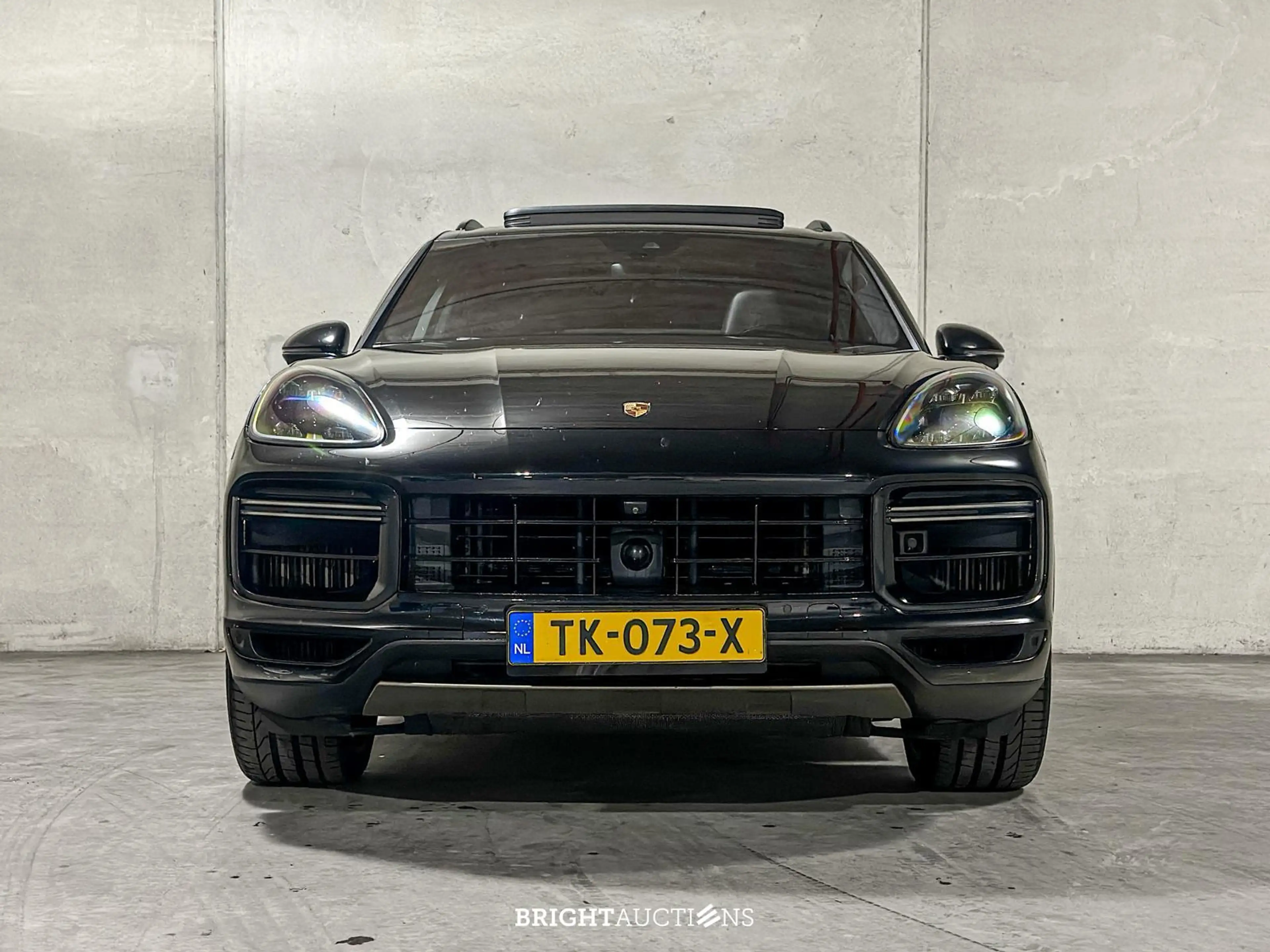 Porsche Cayenne Turbo 4.0 V8 — photo 11