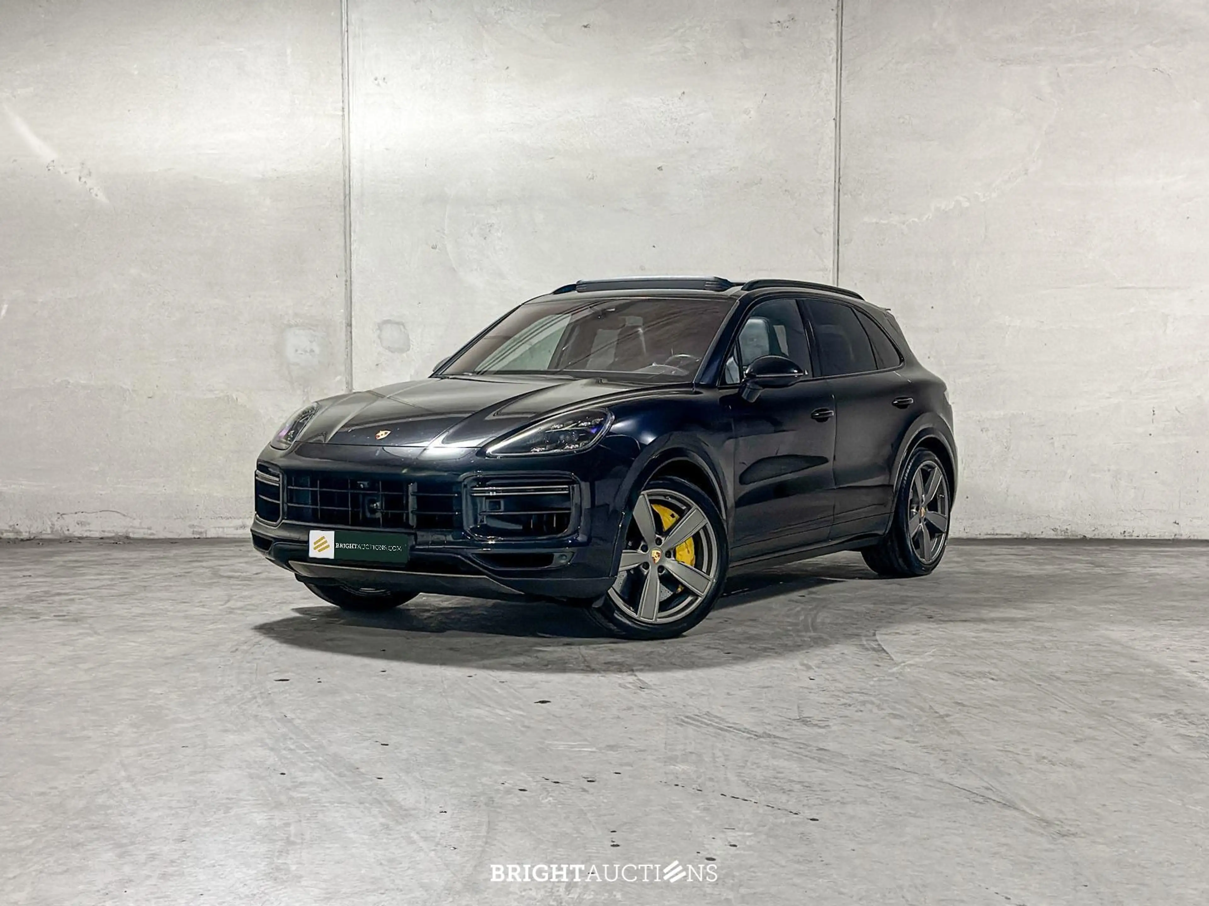 Porsche Cayenne Turbo 4.0 V8 — photo 3