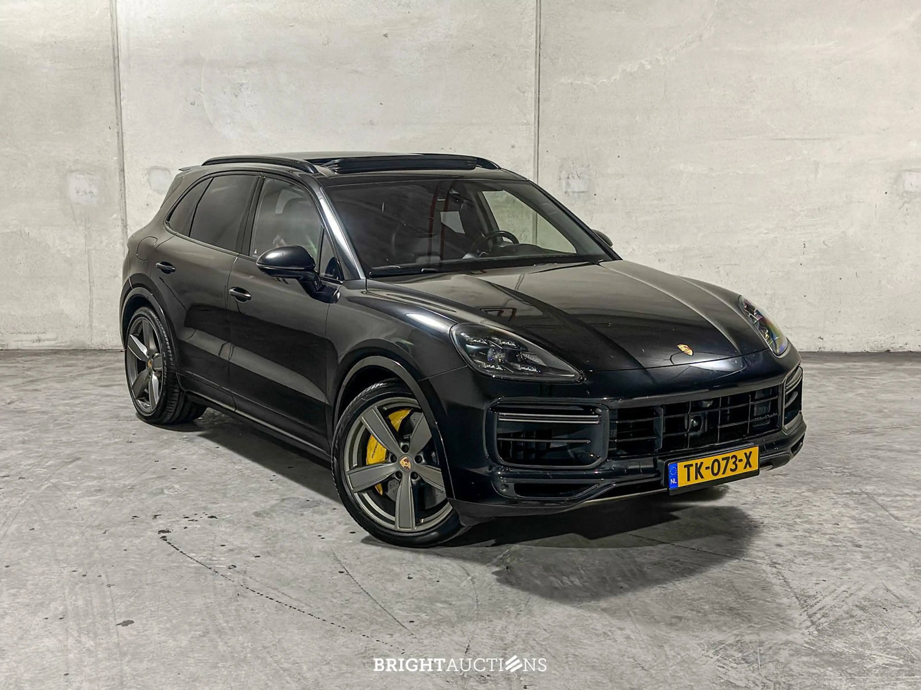 Porsche Cayenne Turbo 4.0 V8 — photo 15
