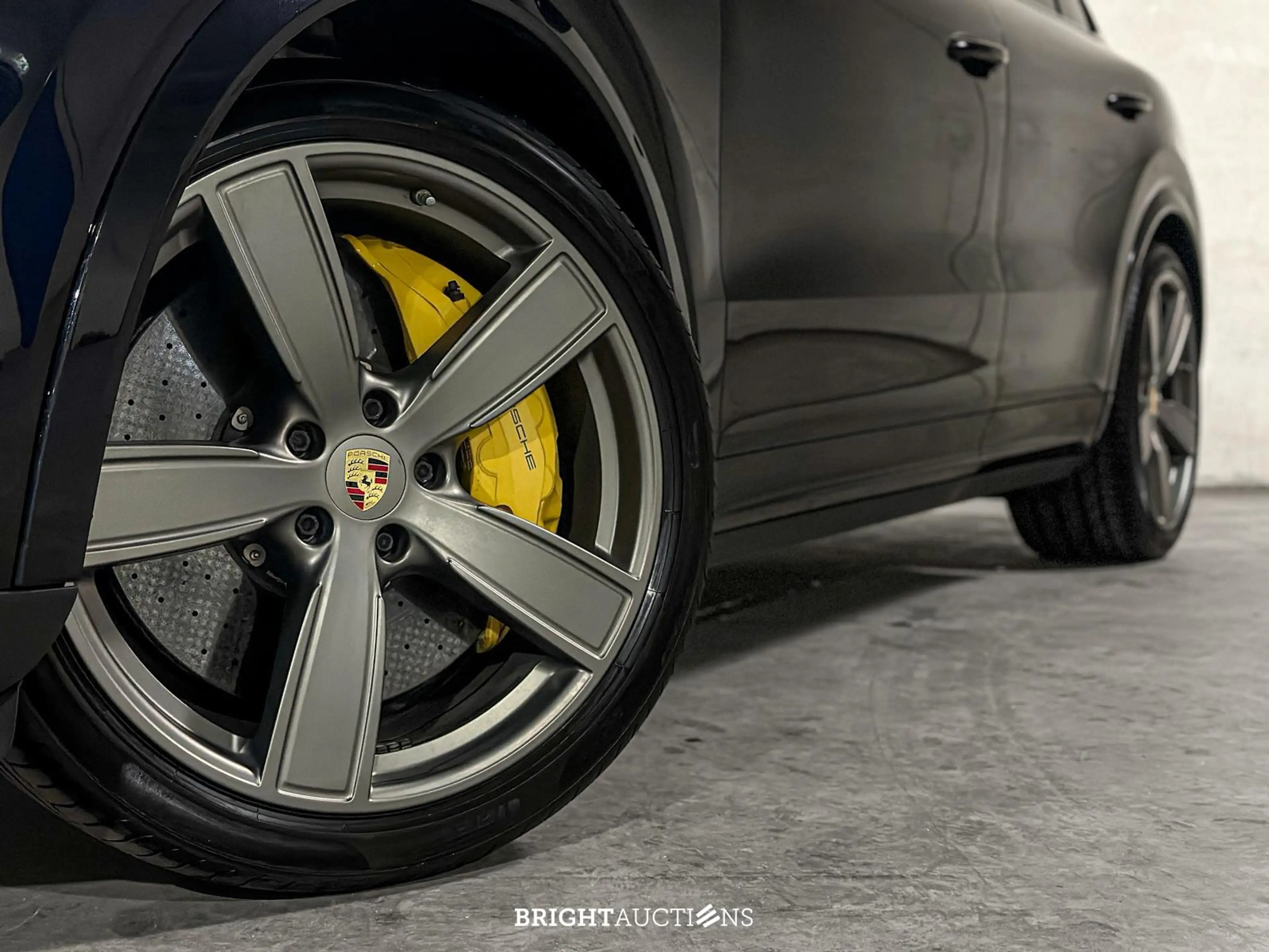 Porsche Cayenne Turbo 4.0 V8 — photo 8