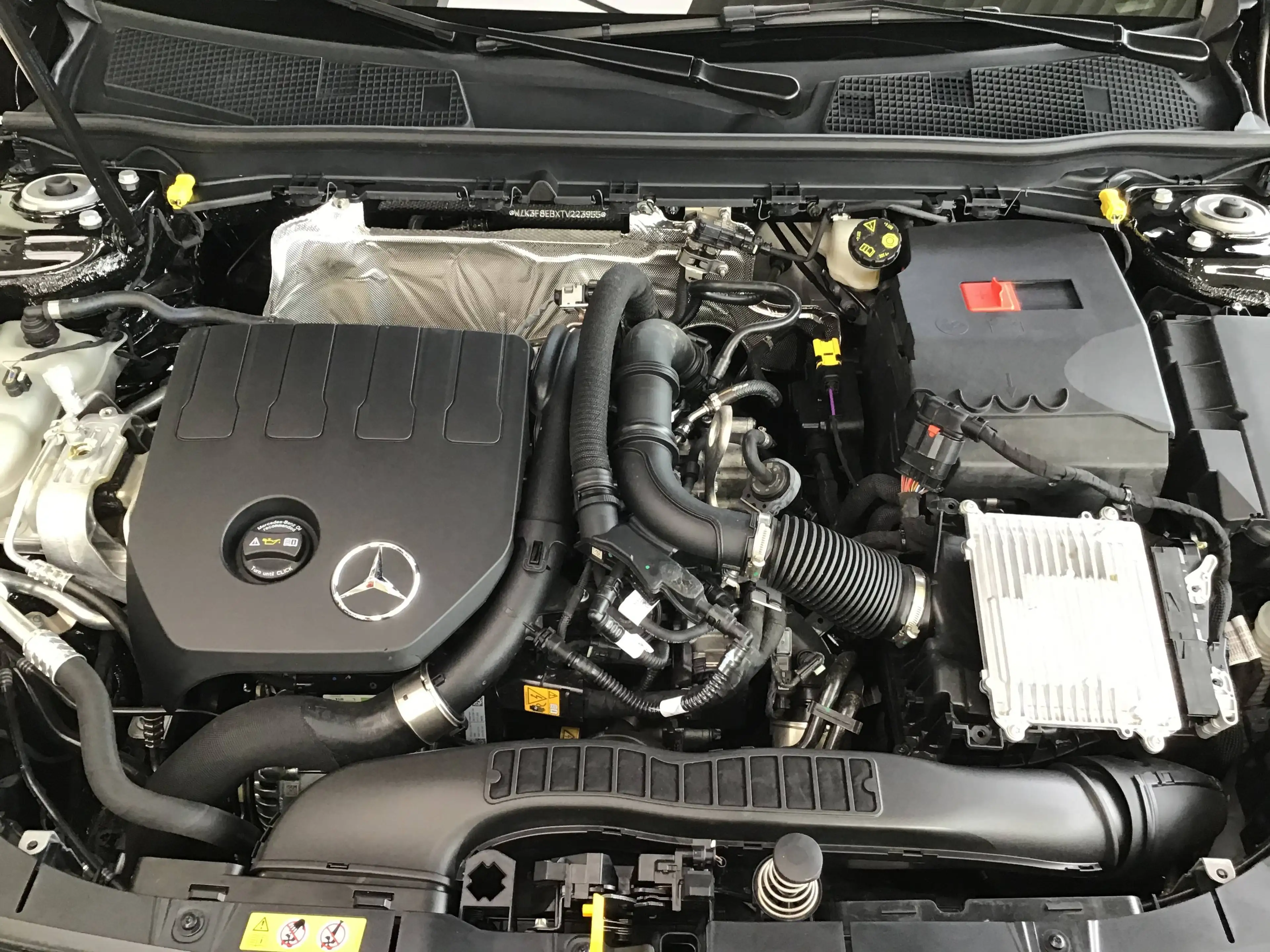Mercedes-Benz A 180 A 180 MHEV Automaat | Camera | Zetelverwarming | Navigatie — photo 14
