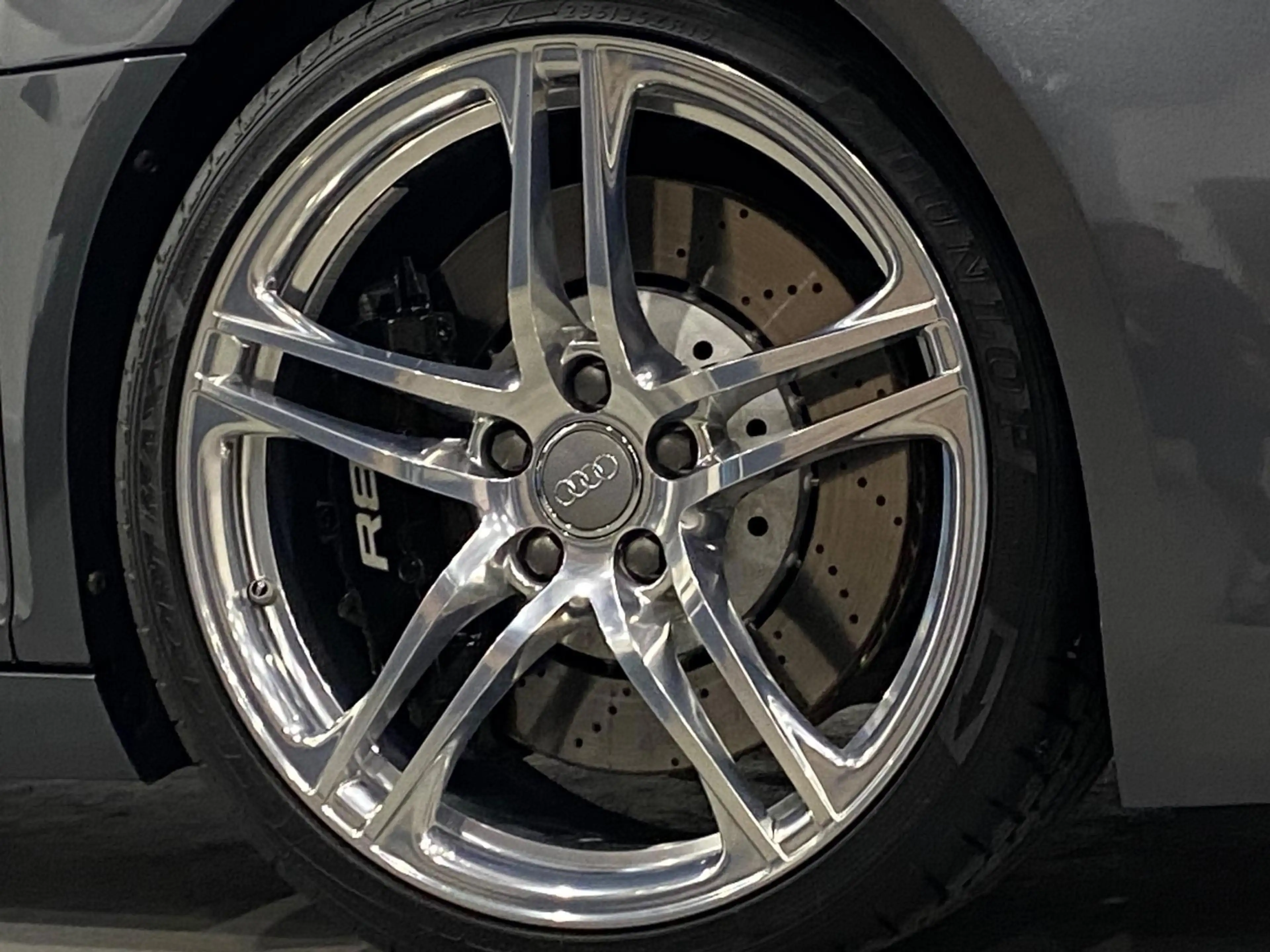 Audi R8 4.2 V8 FSI Quattro R-Tronic "Nieuwstaat / Uniek" — photo 13