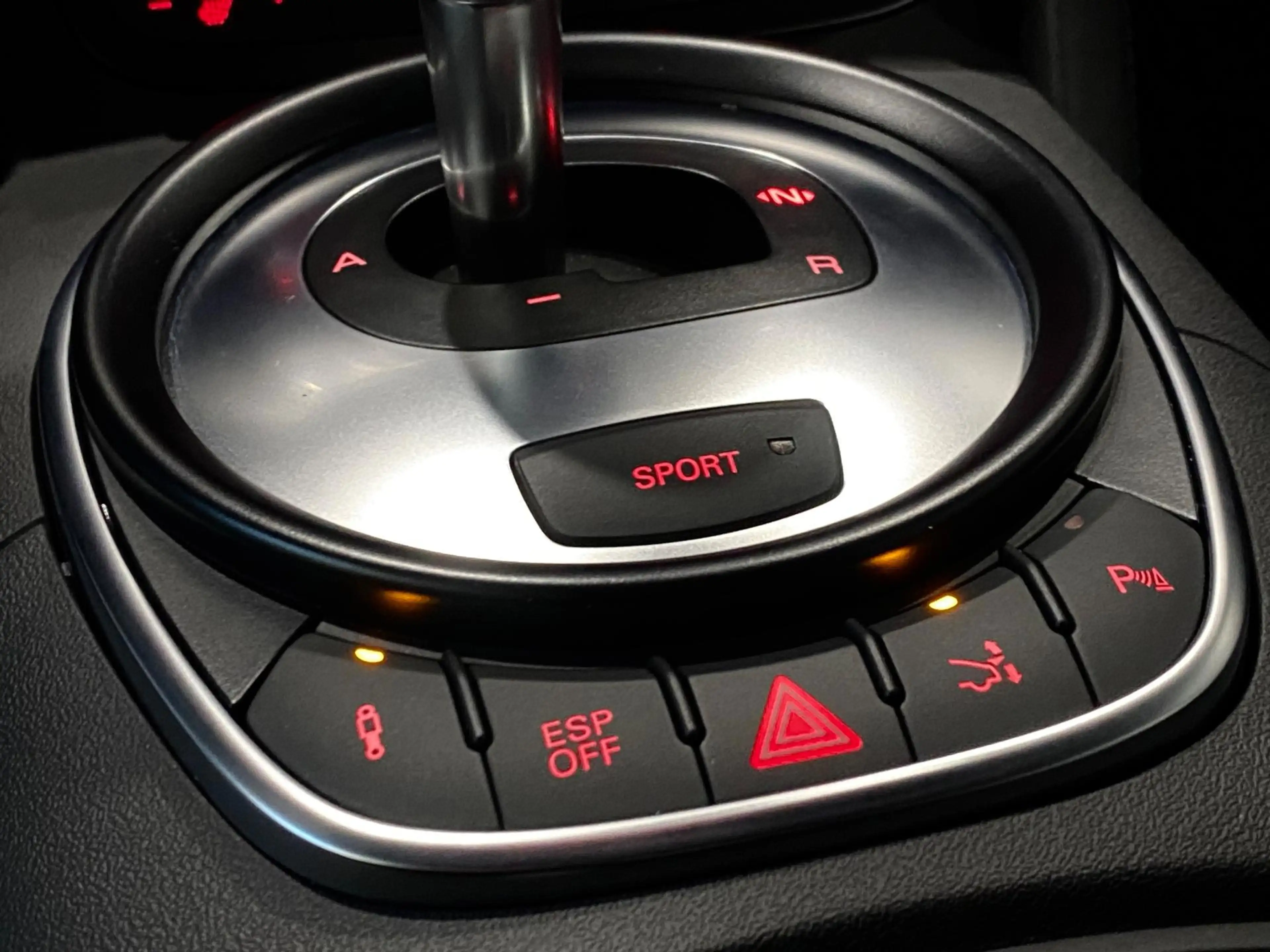 Audi R8 4.2 V8 FSI Quattro R-Tronic "Nieuwstaat / Uniek" — photo 9