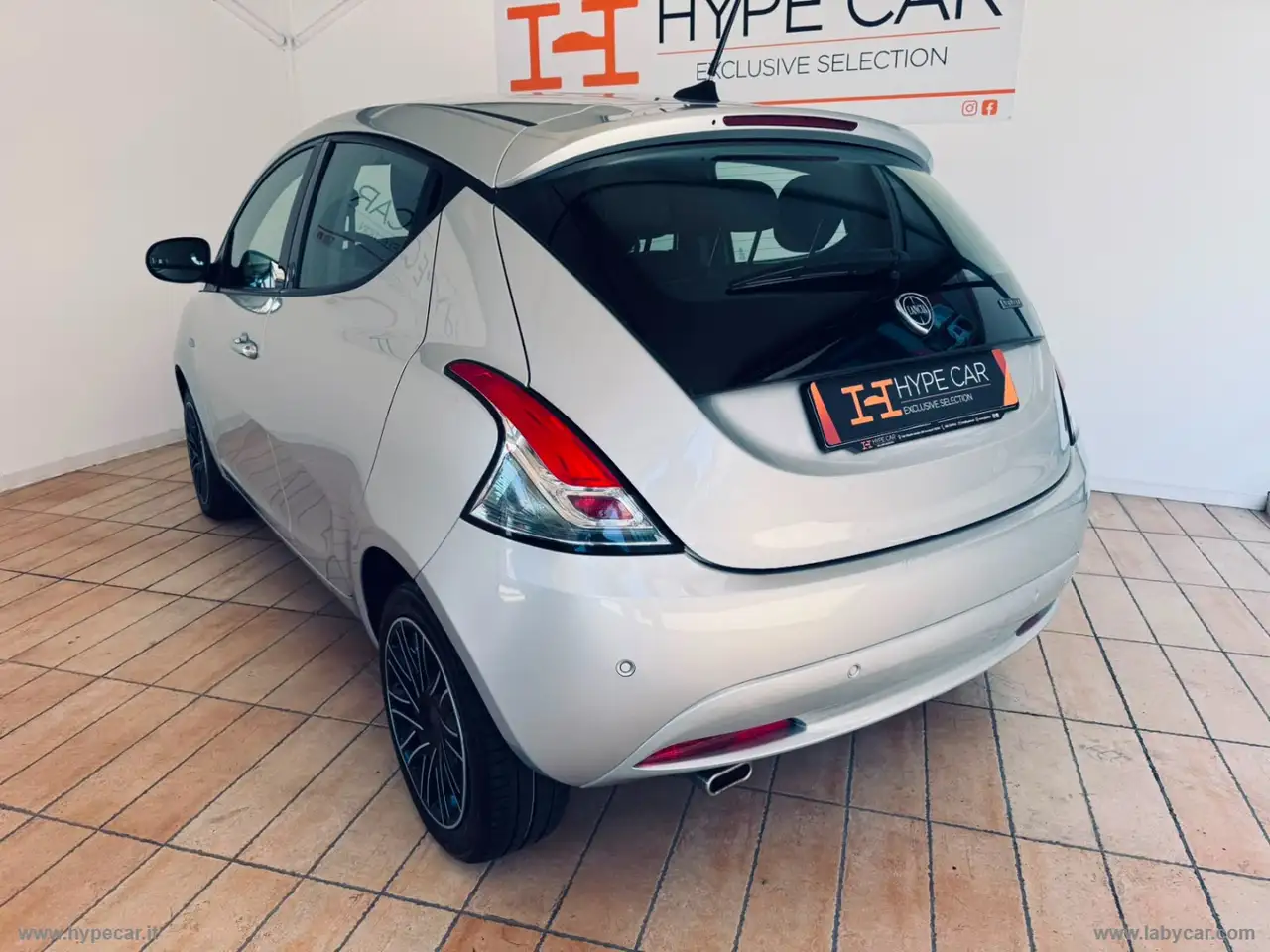 Lancia Ypsilon 2021 — фото 6