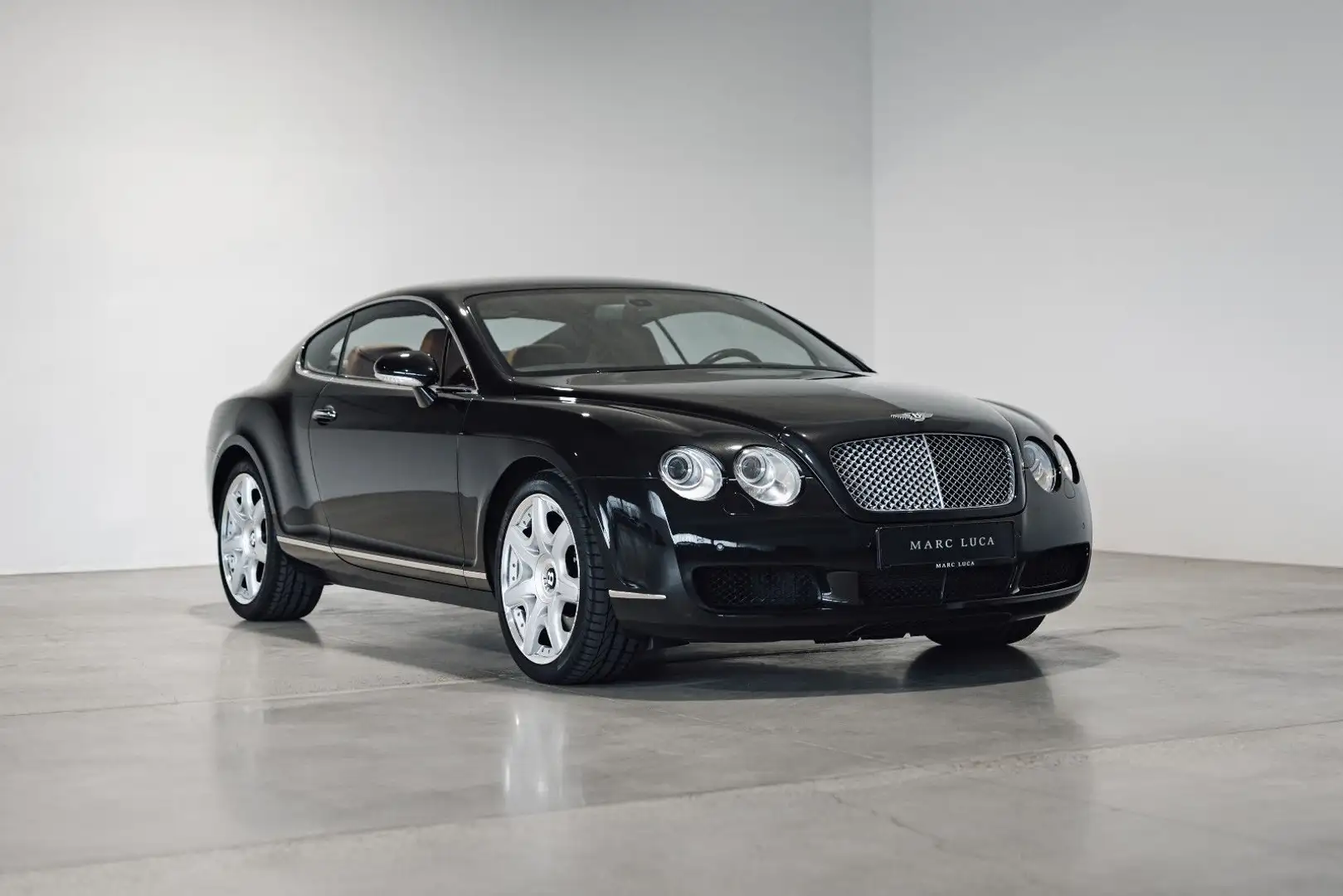 Bentley Continental GT Чорний - 1