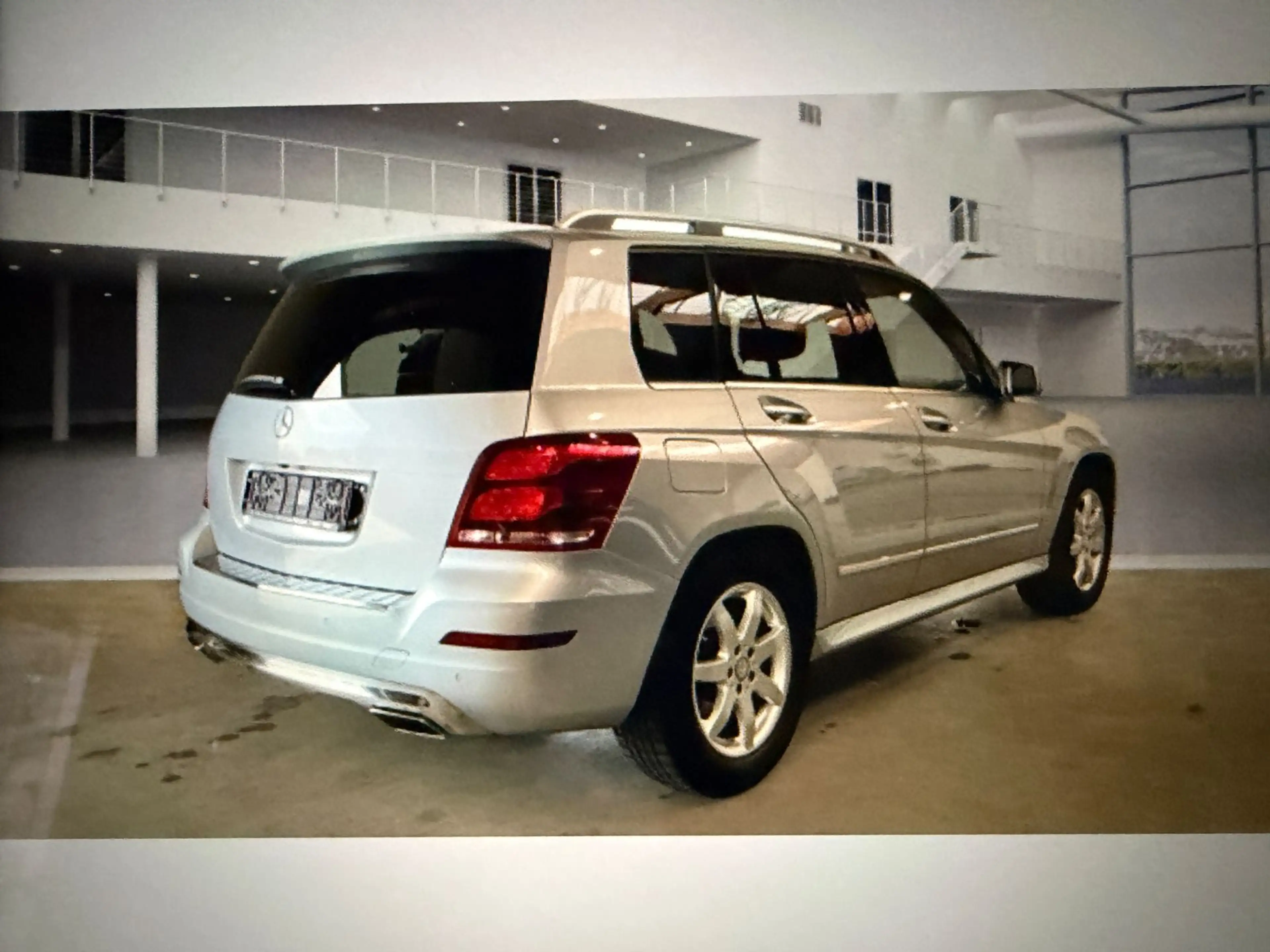 Mercedes-Benz GLK 350 4-M 7-G ILS 360 Grad KAM Distronic 1HD! — photo 3