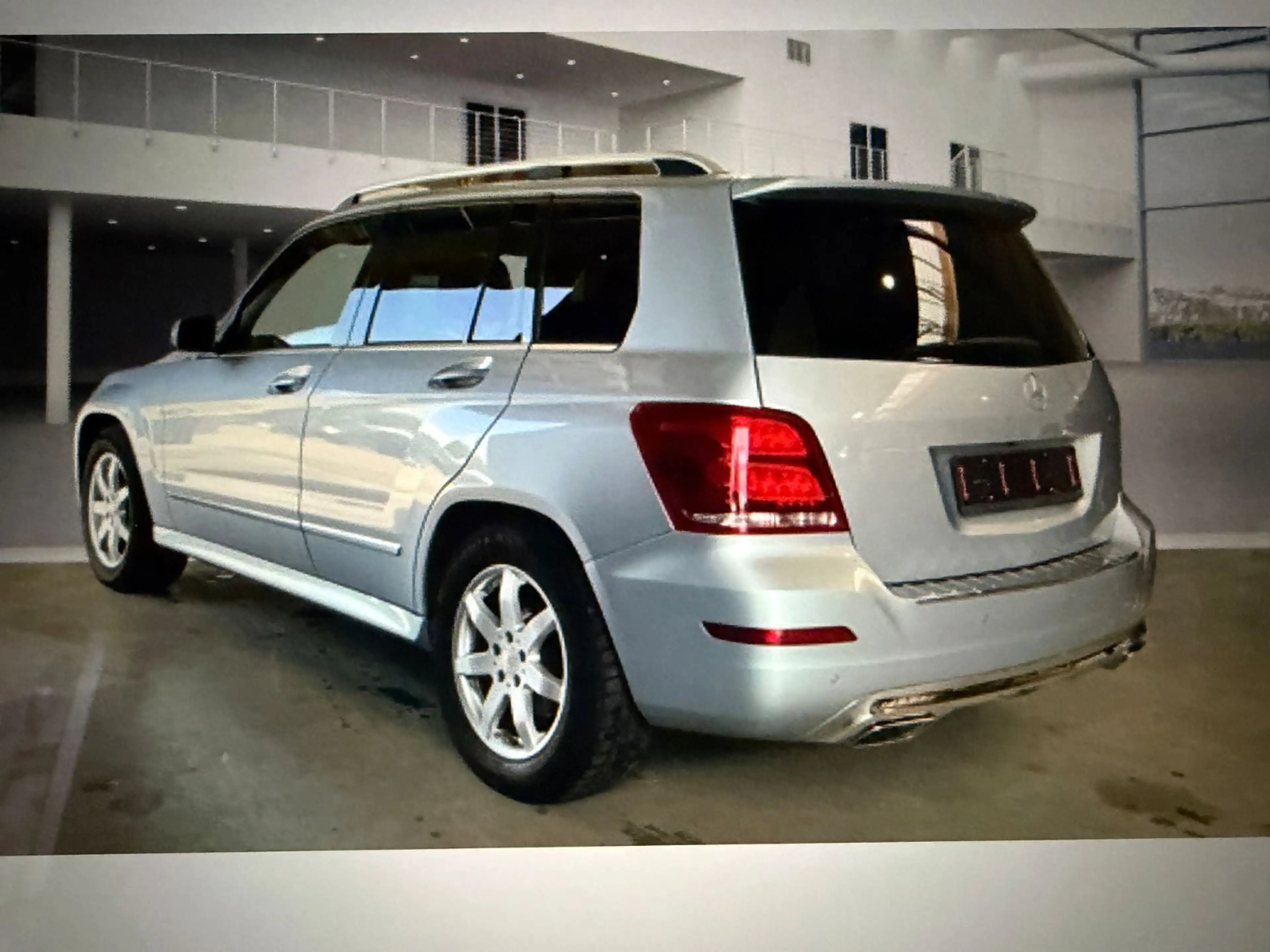 Mercedes-Benz GLK 350 4-M 7-G ILS 360 Grad KAM Distronic 1HD! — photo 4