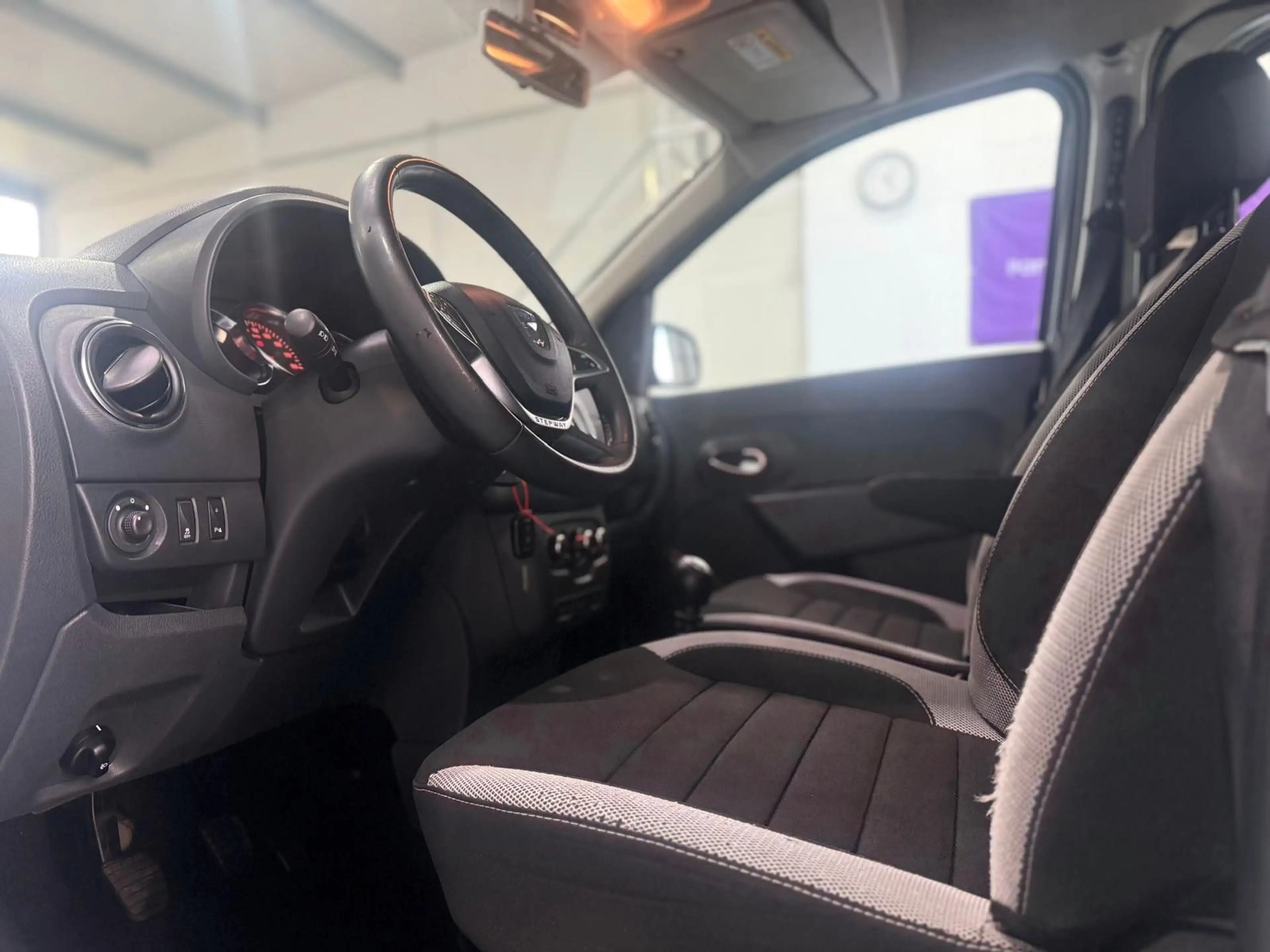 Dacia Dokker Stepway Plus 1Hand Kamera SHZ Tempomat — photo 11