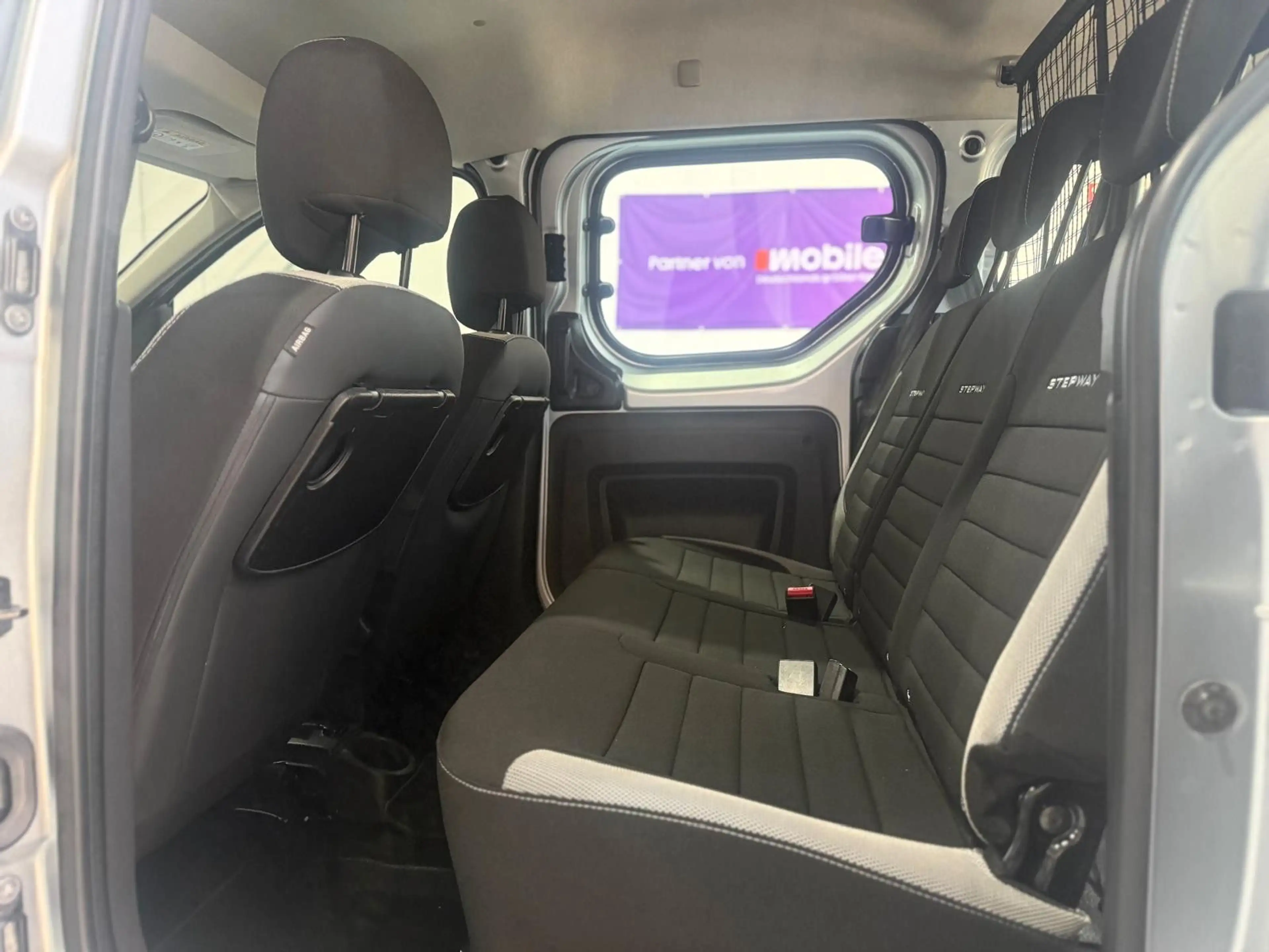 Dacia Dokker Stepway Plus 1Hand Kamera SHZ Tempomat — photo 14