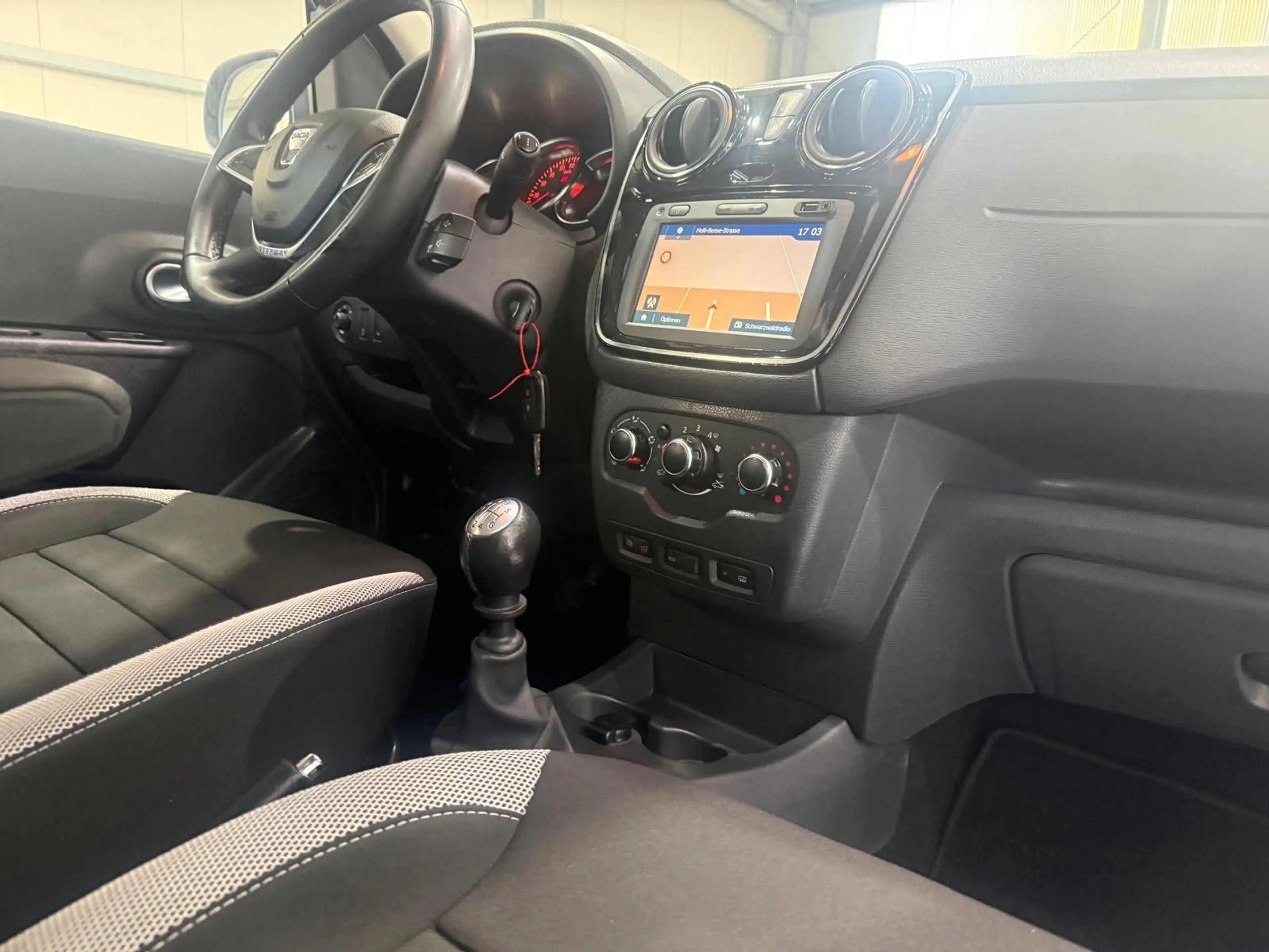 Dacia Dokker Stepway Plus 1Hand Kamera SHZ Tempomat — photo 9