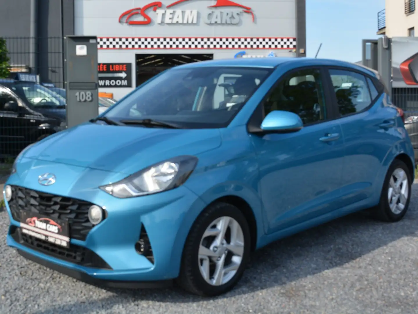 Hyundai i10 1.0i Twist Techno Pack Blau - 1