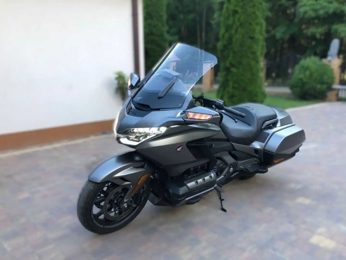 Honda GL 1800 Grigio - 1